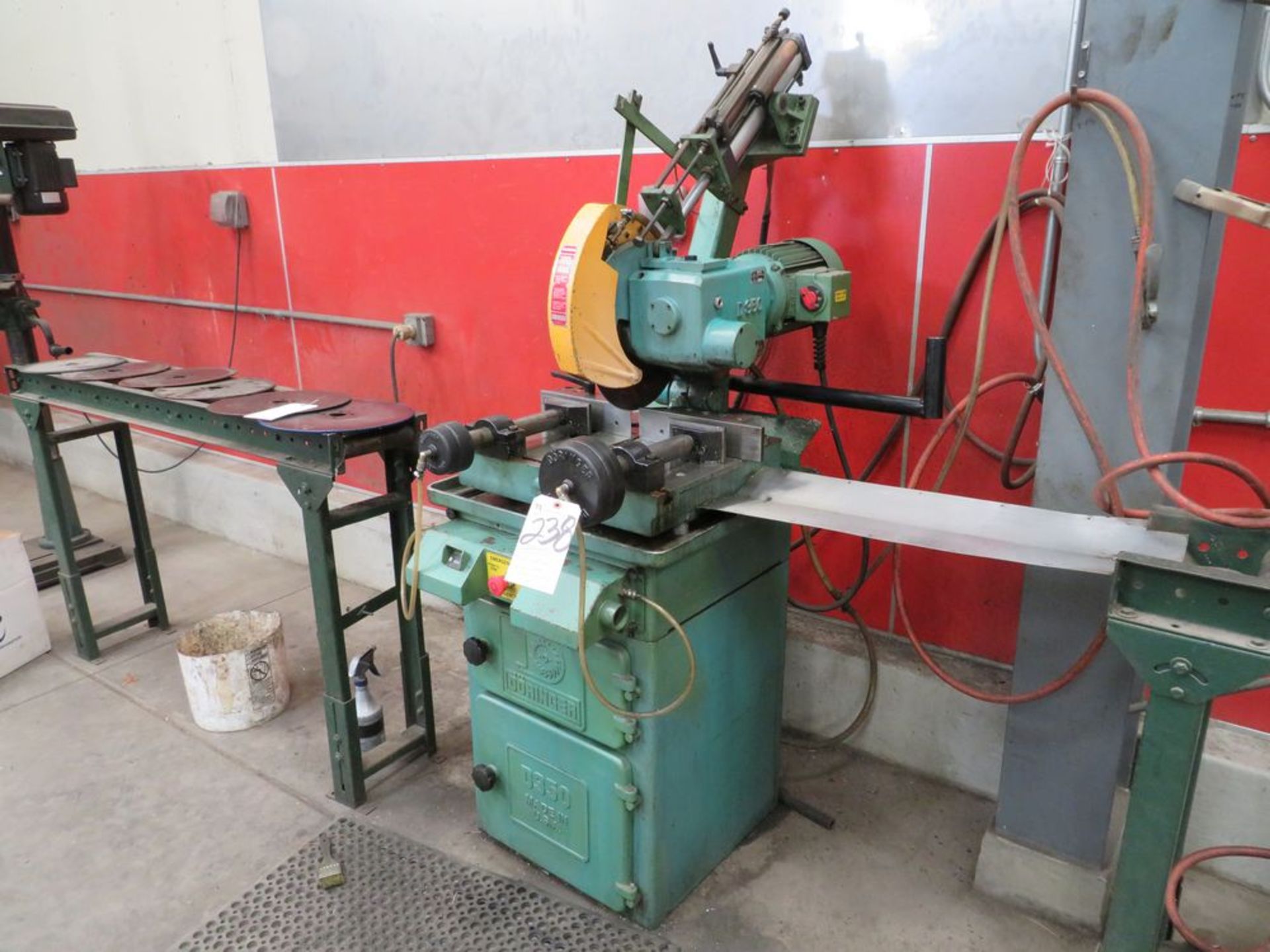 Doringer mod. D350, 12" Cold Saw w/ Twin Clamping, Infeed & Outfeed - Image 2 of 5