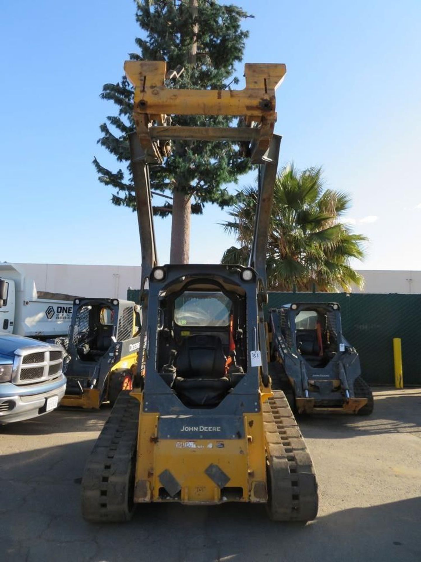 (2017) John Deere mod. 317G, Skid Steer Loader Rated Operated Cap. 9.651KG, 2.125lb Gross, HP 48.5 - Image 7 of 10