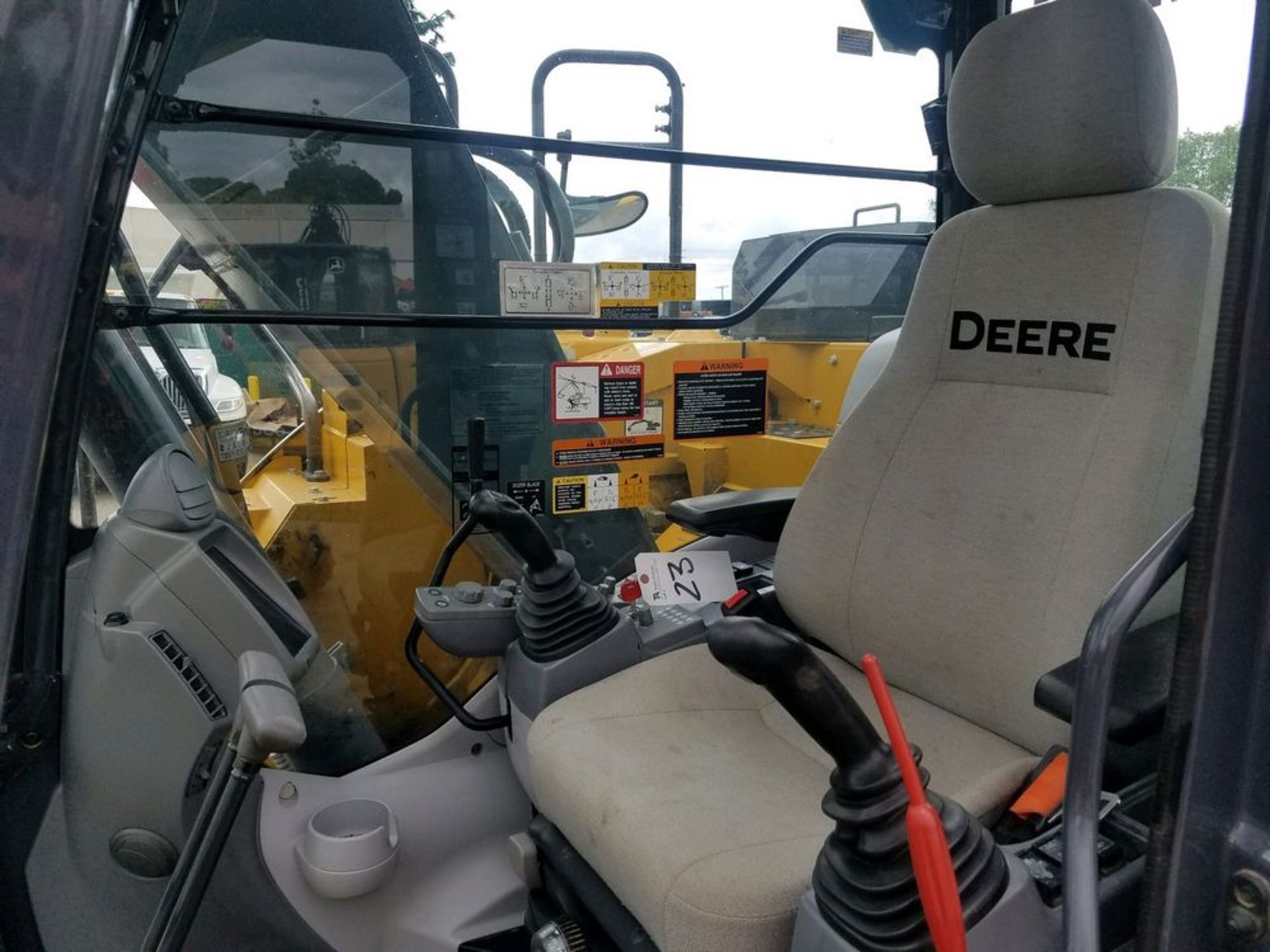 (2018) John Deere mod. 135G, Excavator, Net Power 75KW (101hp), Max Digging Depth 5.49m, 18'-4", - Image 2 of 10