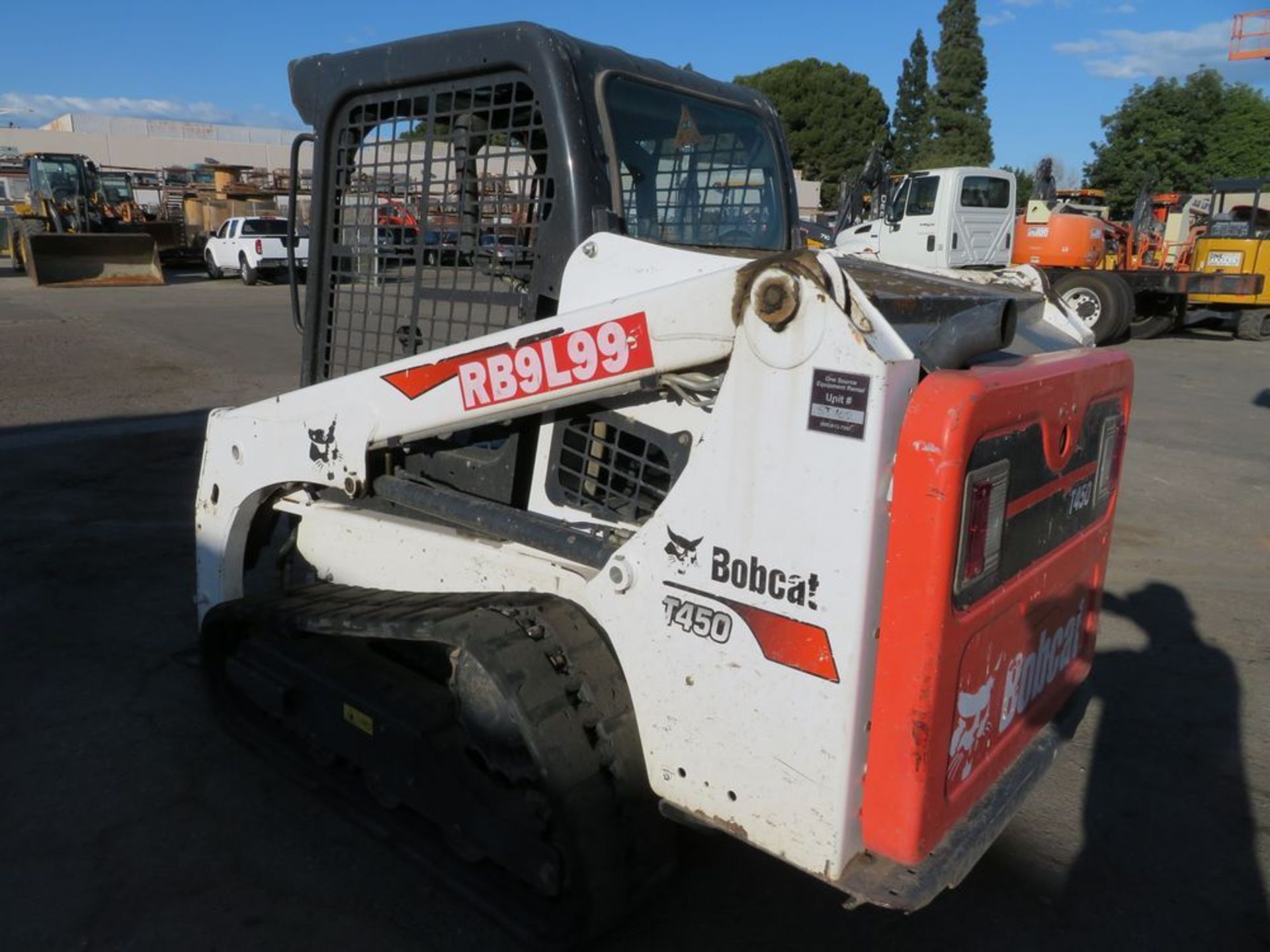 (2017) Bobcat mod. T450, Skid Steer Track Loader, Diesel, 61.1hp, Rated Operating Cap. (ISO), 1, - Image 4 of 10