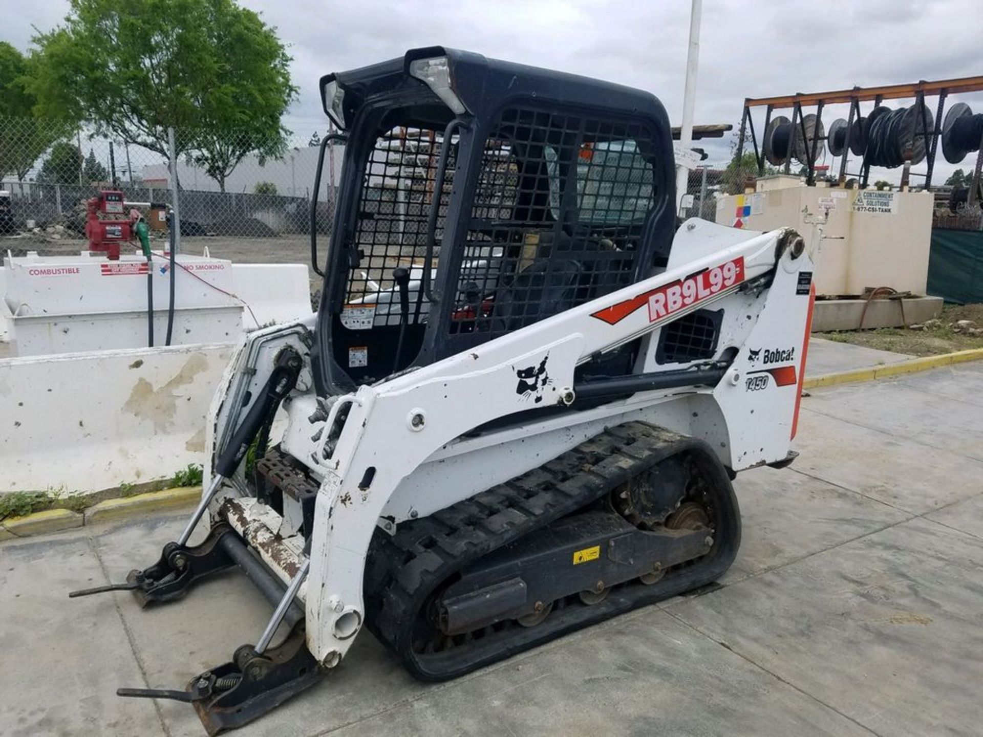 (2017) Bobcat mod. T450, Skid Steer Track Loader, Diesel, 61.1hp, Rated Operating Cap. (ISO), 1,