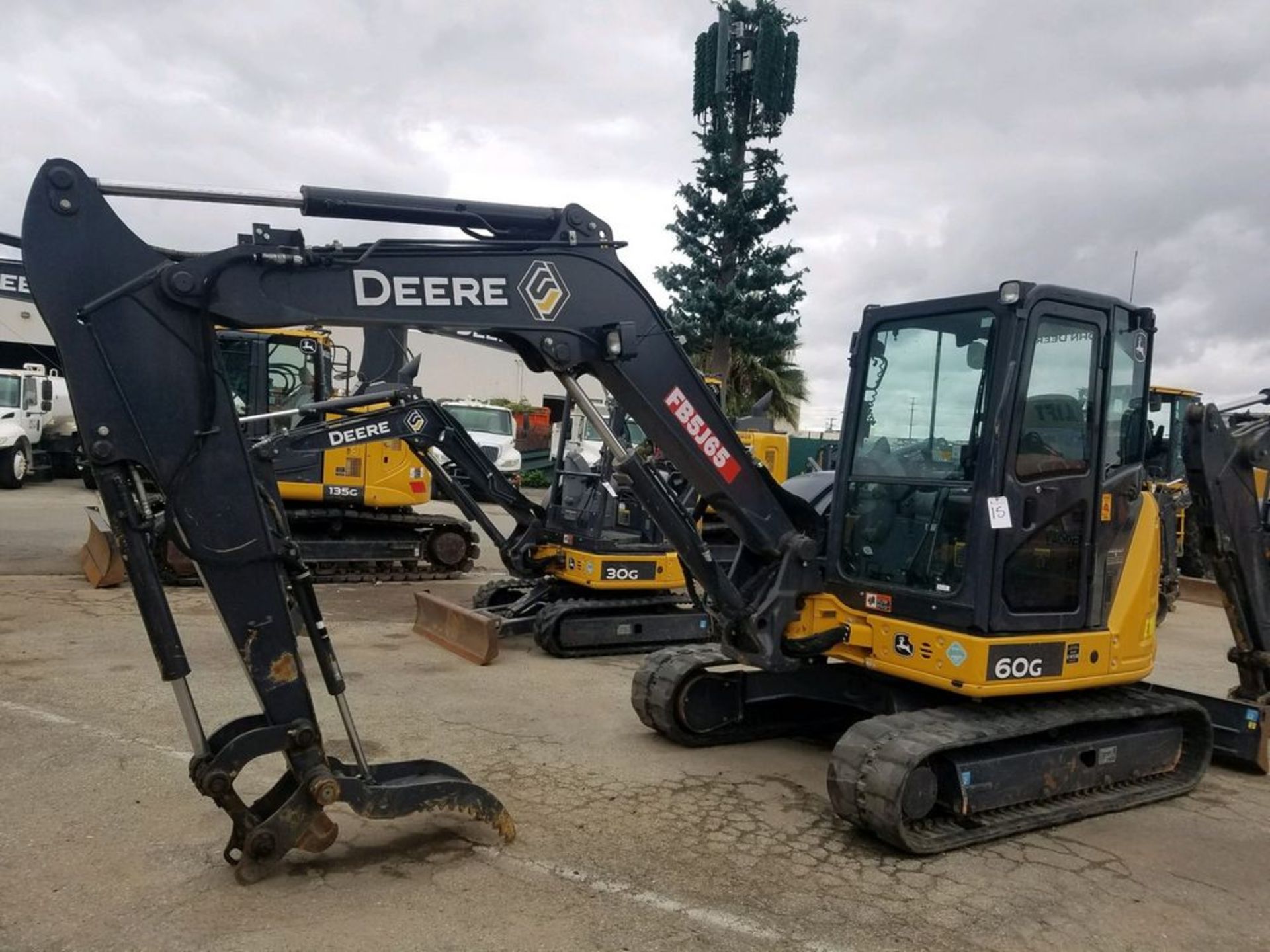 (2017) John Deere mod. 60G, Compact Excavator Net Power 39.6KW (53hp), Max Digging Depth 3.77m,