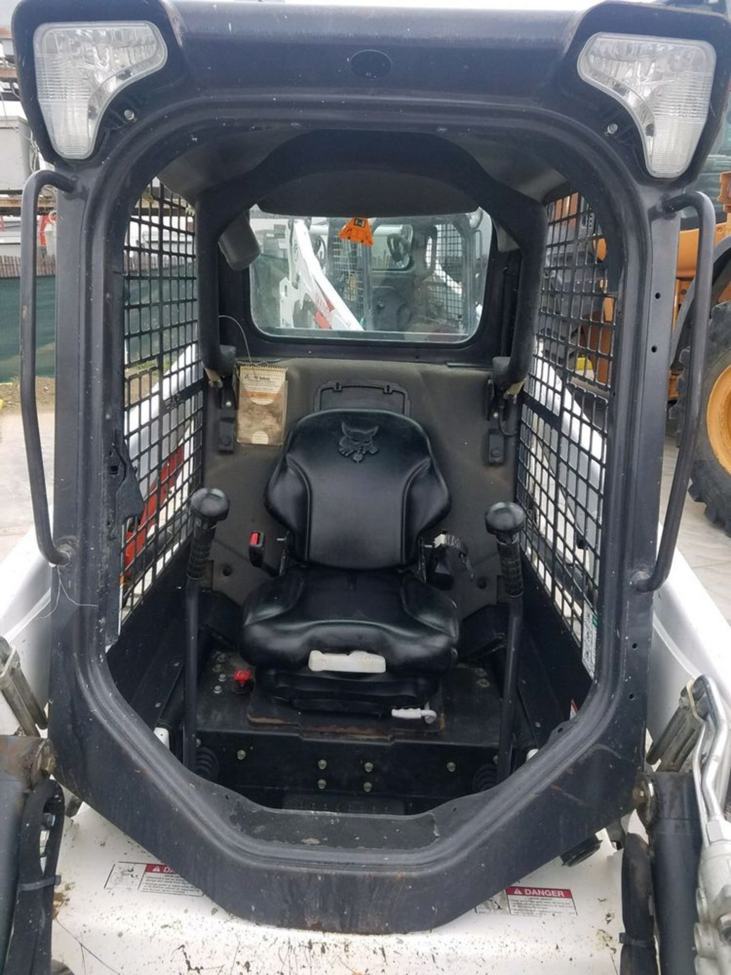 (2017) Bobcat mod. T450, Skid Steer Track Loader, Diesel, 61.1hp, Rated Operating Cap. (ISO), 1, - Image 2 of 10