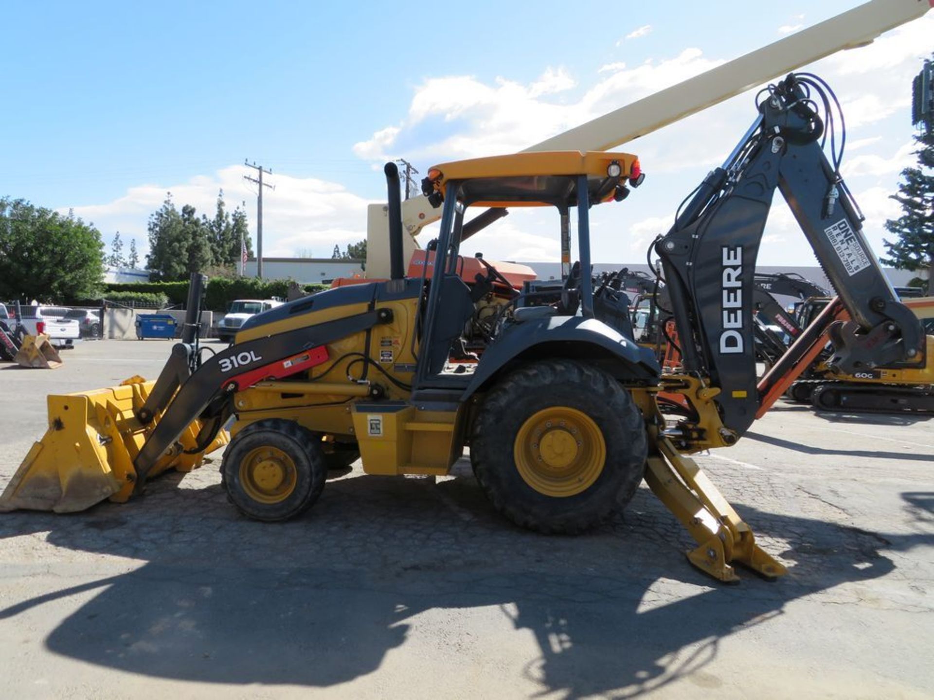 (2018) John Deere mod. 310L Backhoe Loader Net Power 69KW (93hp) at 2,240 RPM, Max Standard - Image 5 of 11