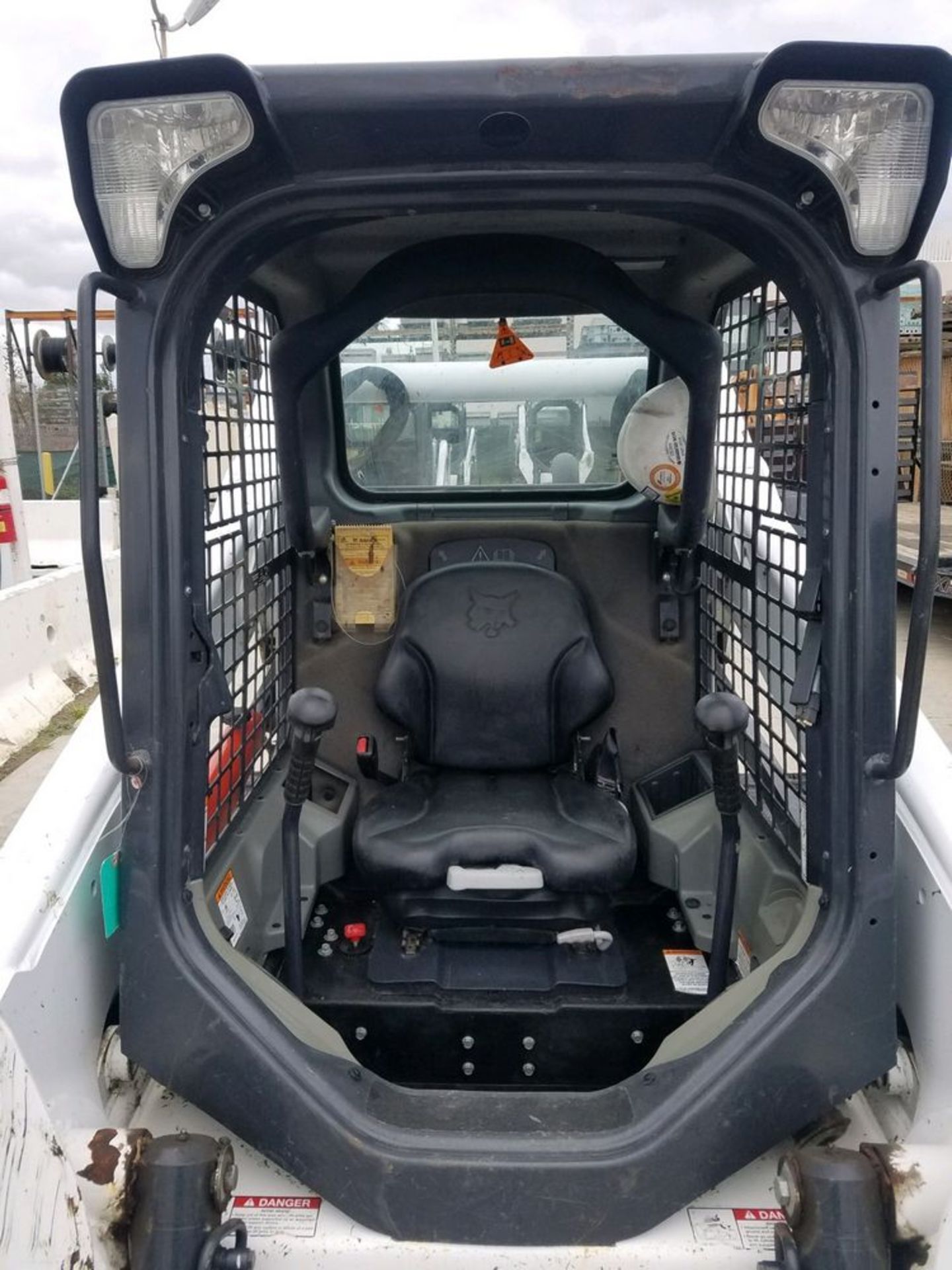 (2017) Bobcat mod. T770, Skid Steer Track Loader, Diesel, 92hp, Rated Operating Cap. (ISO) 3,475lb., - Image 2 of 10