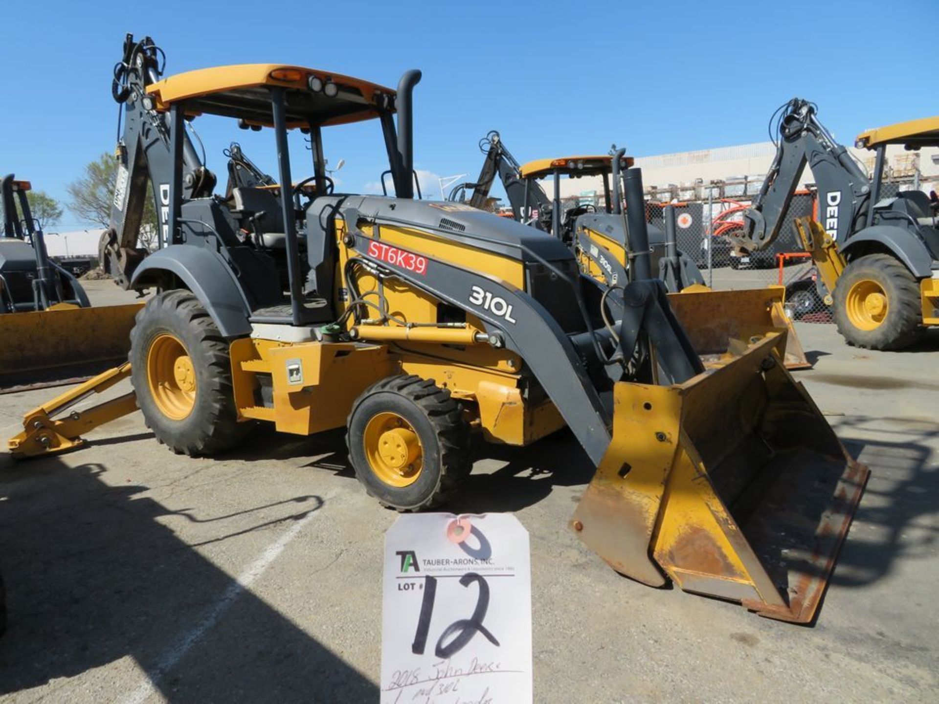 (2018) John Deere mod. 310L Backhoe Loader Net Power 69KW (93hp) at 2,240 RPM, Max Standard - Image 3 of 10