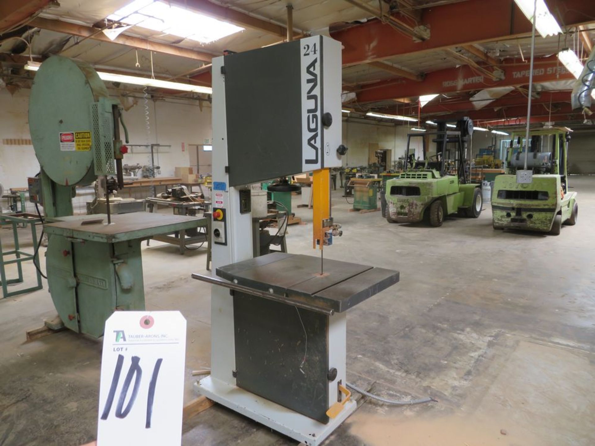 Laguna 24'' Type LT24 Vertical Band Saw