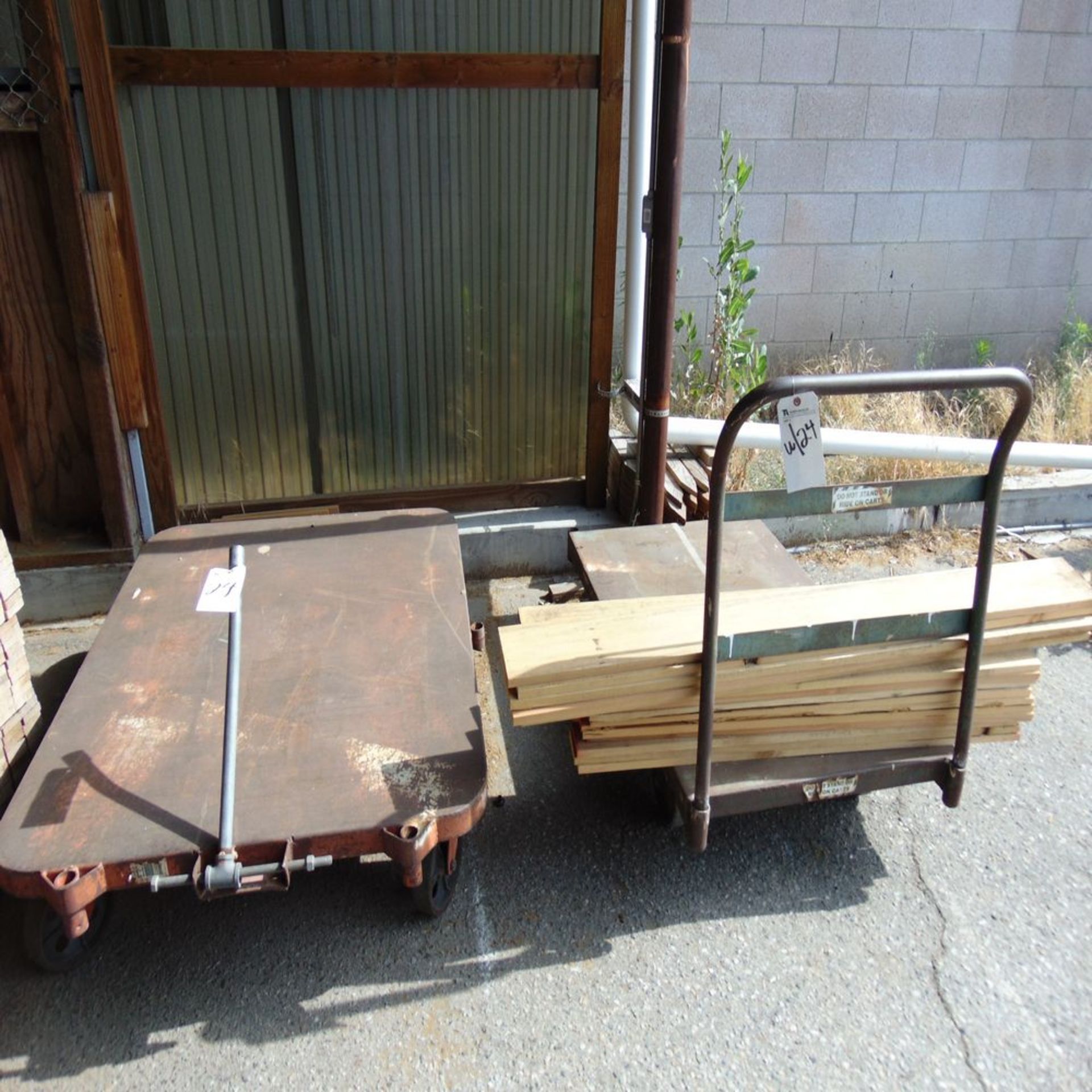 (Lot) Carts