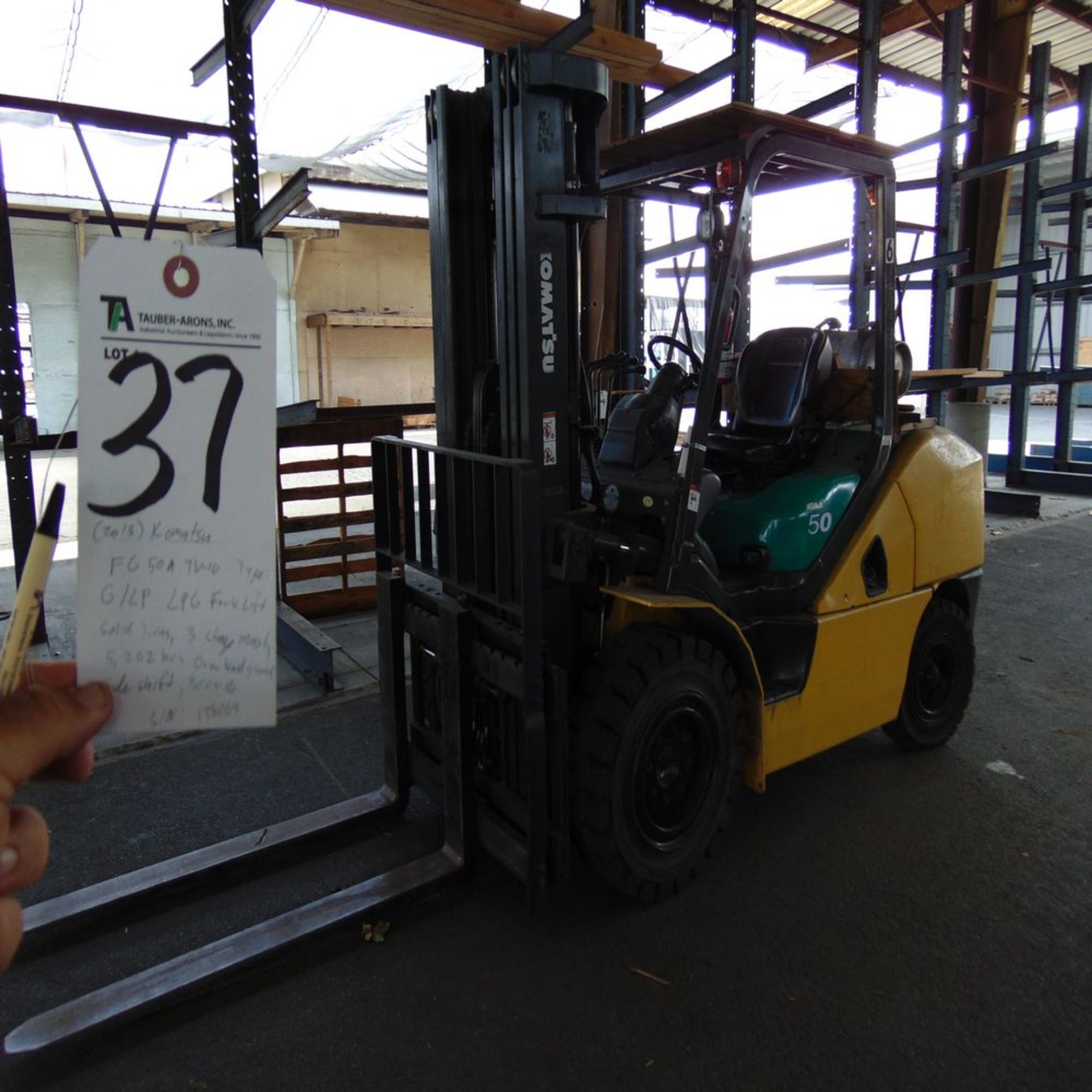 (2015) Komatsu FG5-A-TV10, Type G/LP, LPG Forklift, 9,000lb, Solid Tires, 3-Stage Mast, Side