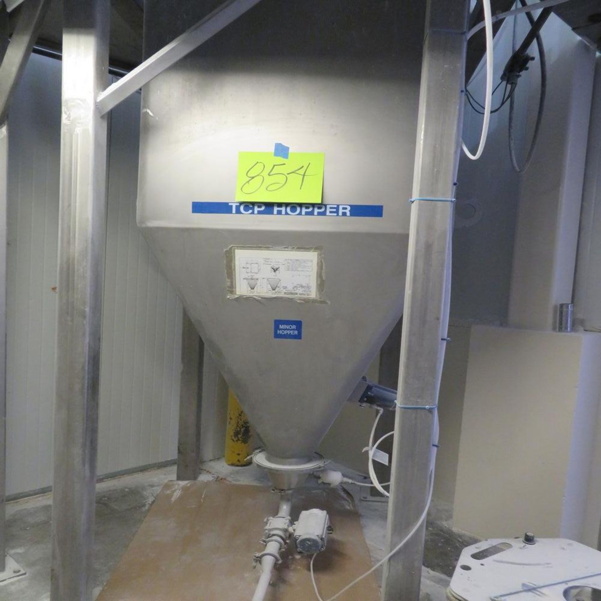 (Lot) (2004) Semi-Bulk mod. S6171-11-4, S.S. 304 Bag Breaking Hopper System w/ Vibration Scree - Image 4 of 7