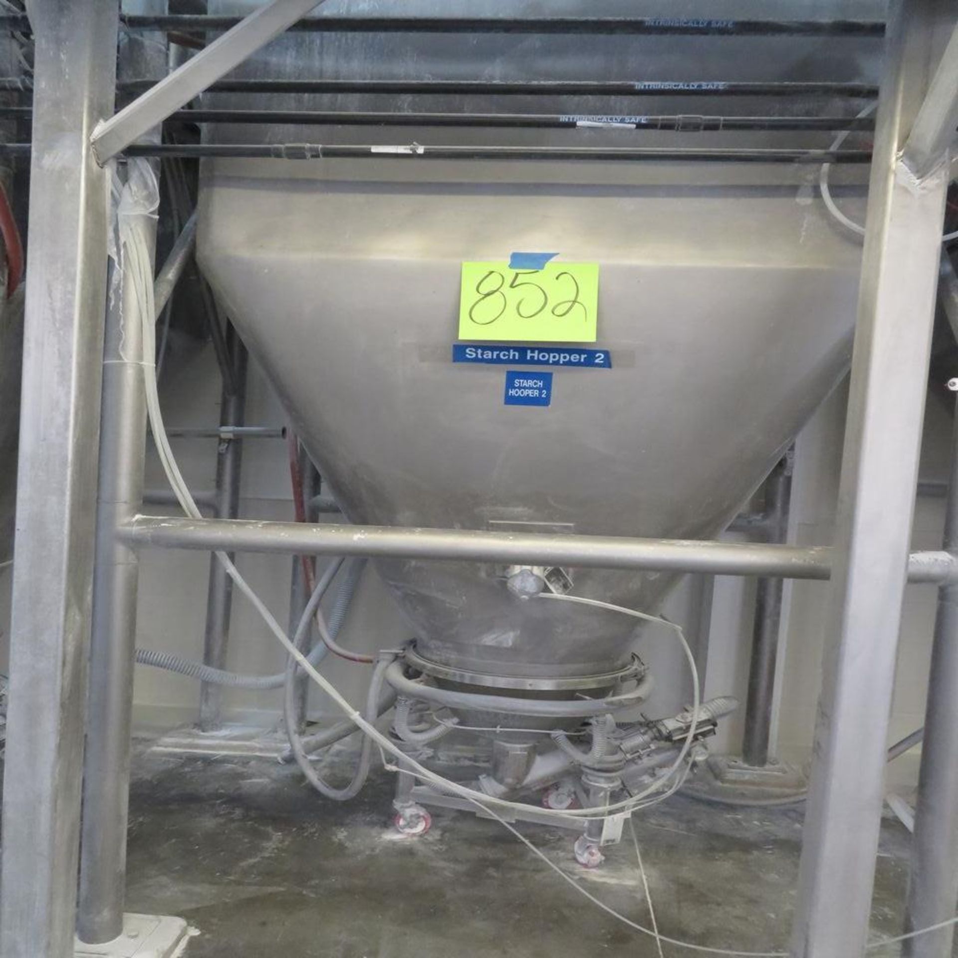 (Lot) (2002) Semi-Bulk mod. S6134, Self- Contained S.S. Hopper System w/ HafJet Pulse Filter Bag - Image 6 of 9