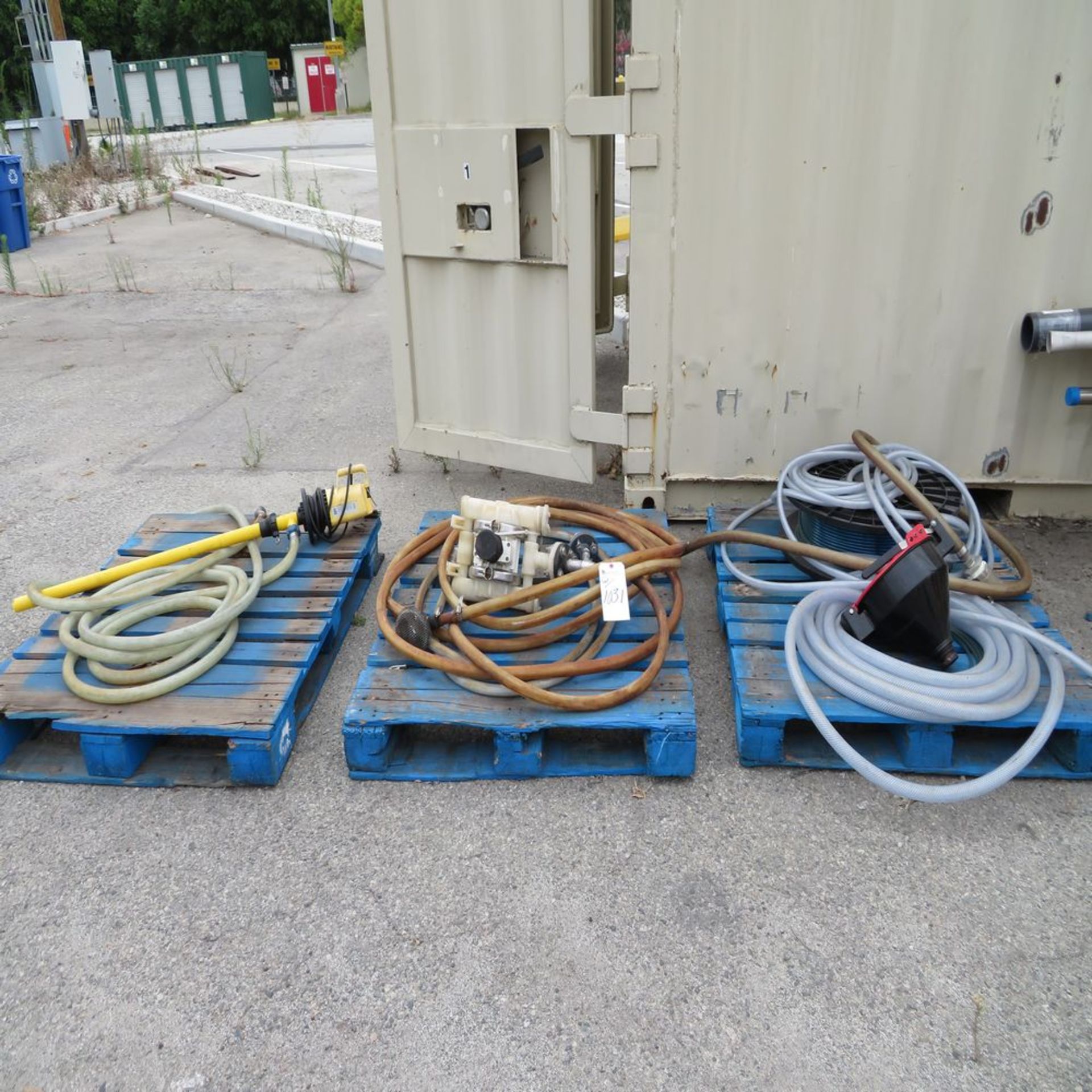 (Lot) Material w/ (3) Pallets Hoses & Pumps - Image 2 of 2