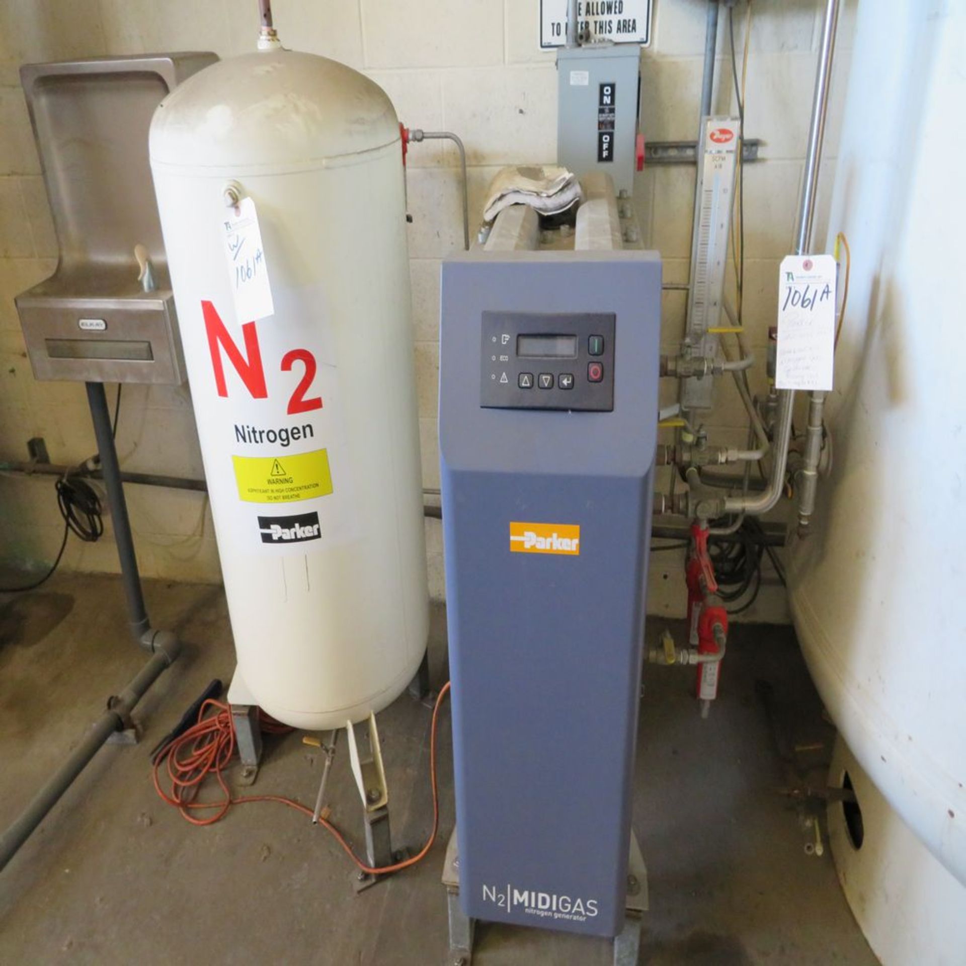 (Lot) Parker Mid Gas6-NCALA, Nitrogen Gas Generator w/ Receiving Tank. Part No. 636516112; S/N