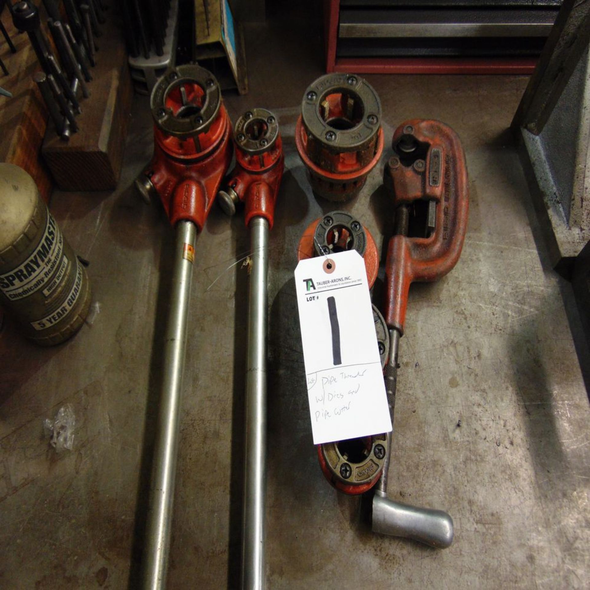 (Lot) Pipe Threader w/ Dies & Pipe Cutter