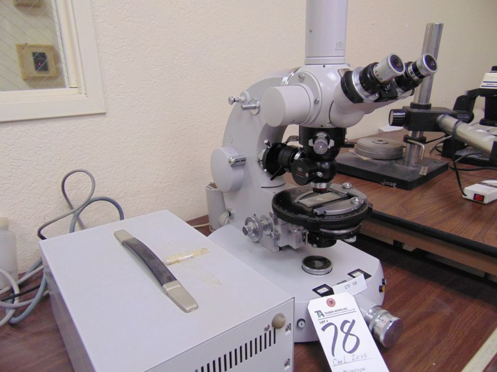 Carl Zeiss Microscope