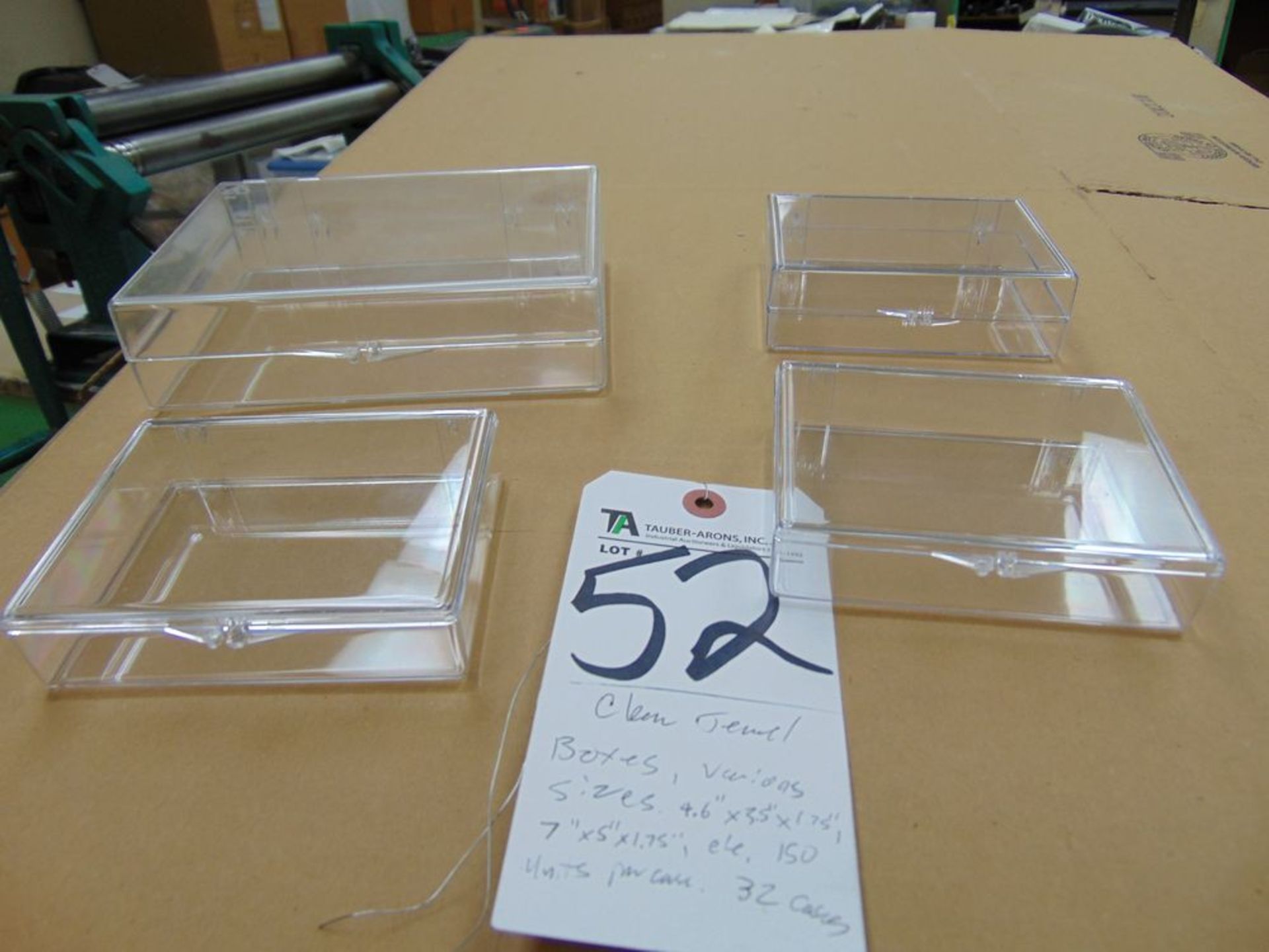 (Lot) Clear Jewel Boxes of Various Sizes, 4.6'' x 3.5'' x 1.25'', 7'' x 5'' x 1.75'', etc. (150)