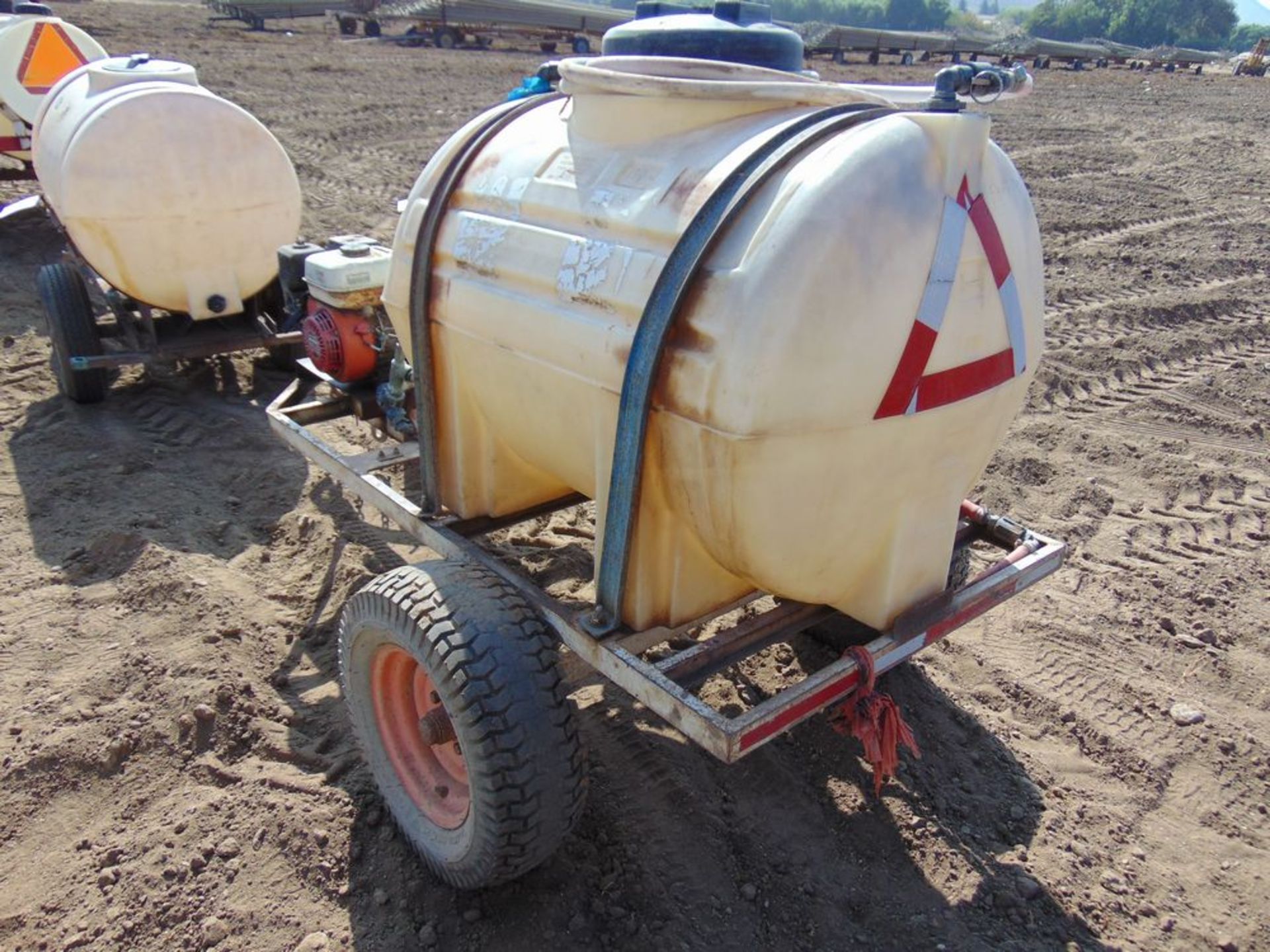 110 Gal. Poly Water Tank w/ Honda 5.5 Motor - Image 2 of 2