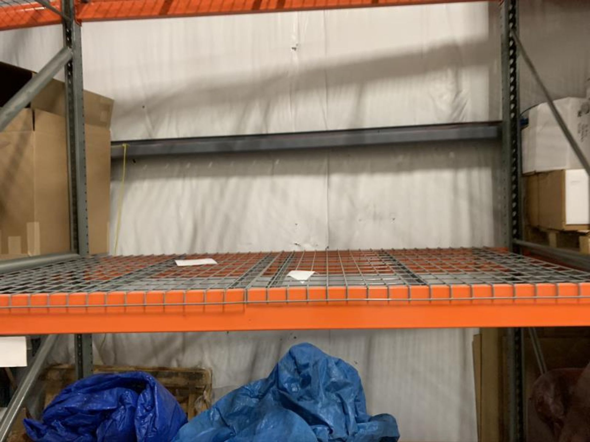 8 Sections pallet racking, 3 tier with metal wire grid shelves - Image 3 of 5