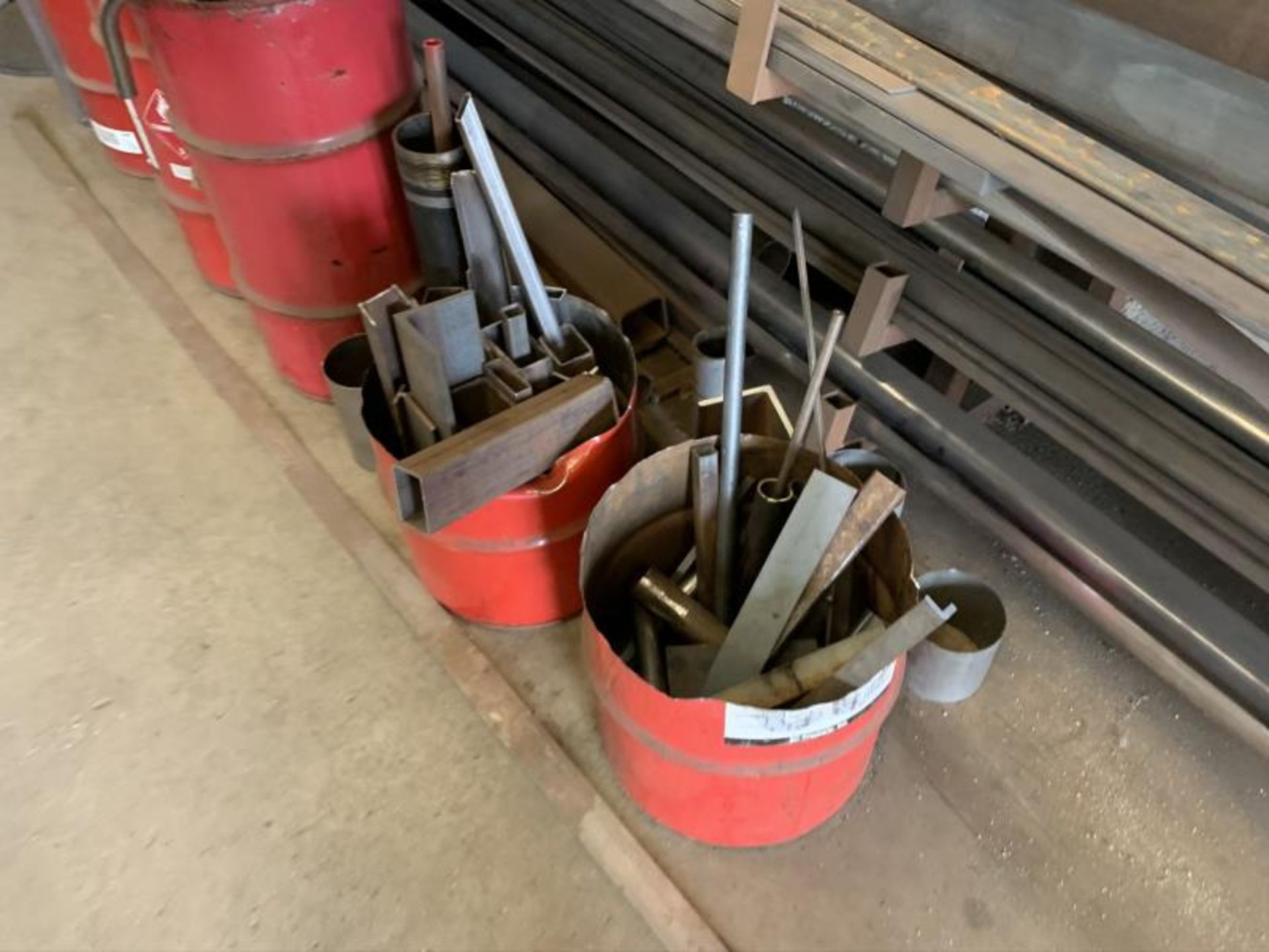 Eight tier cantalever metal stock rack, contents of steel & Alumium inventory with (5) red piles - Image 3 of 6