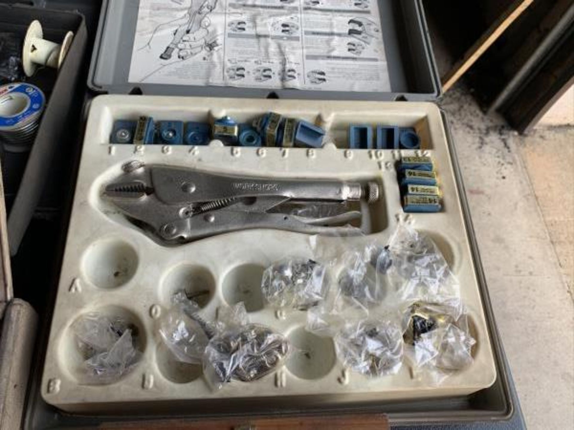 Lot of Rive-Nut clincher toolkit, Dremel tool kit, Weller 8200N soldering kit, Excel knife set, Snap - Image 4 of 6