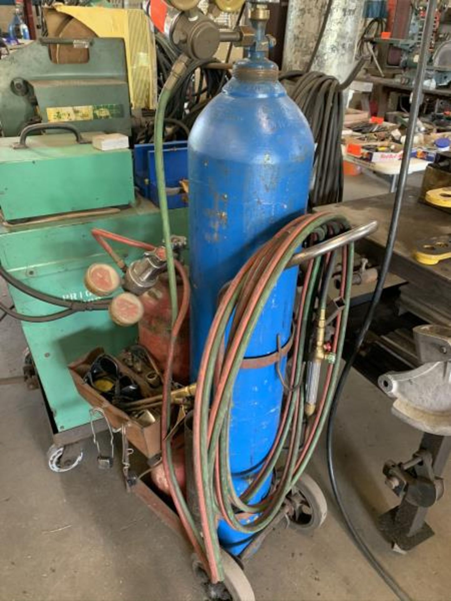 Welding torch, gauges & cart (no tanks)