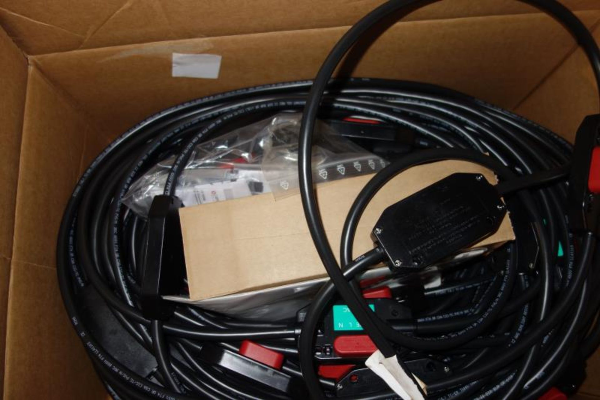(7) Boxes Enphase Micro-Inverters, (4) Boxes Enphase 240V AC ET17-240-40 Cables - Image 6 of 7