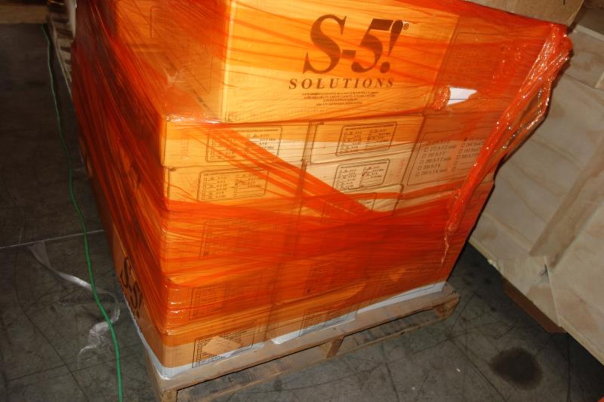 Pallet S-5! Brackets & S-5 Clips - Image 3 of 8