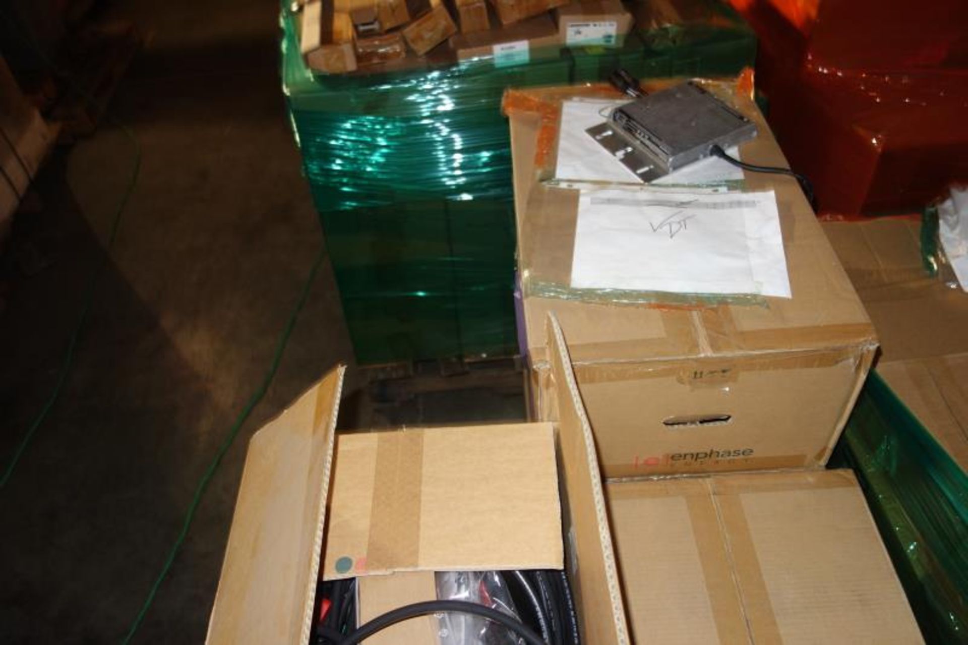 (7) Boxes Enphase Micro-Inverters, (4) Boxes Enphase 240V AC ET17-240-40 Cables - Image 3 of 7