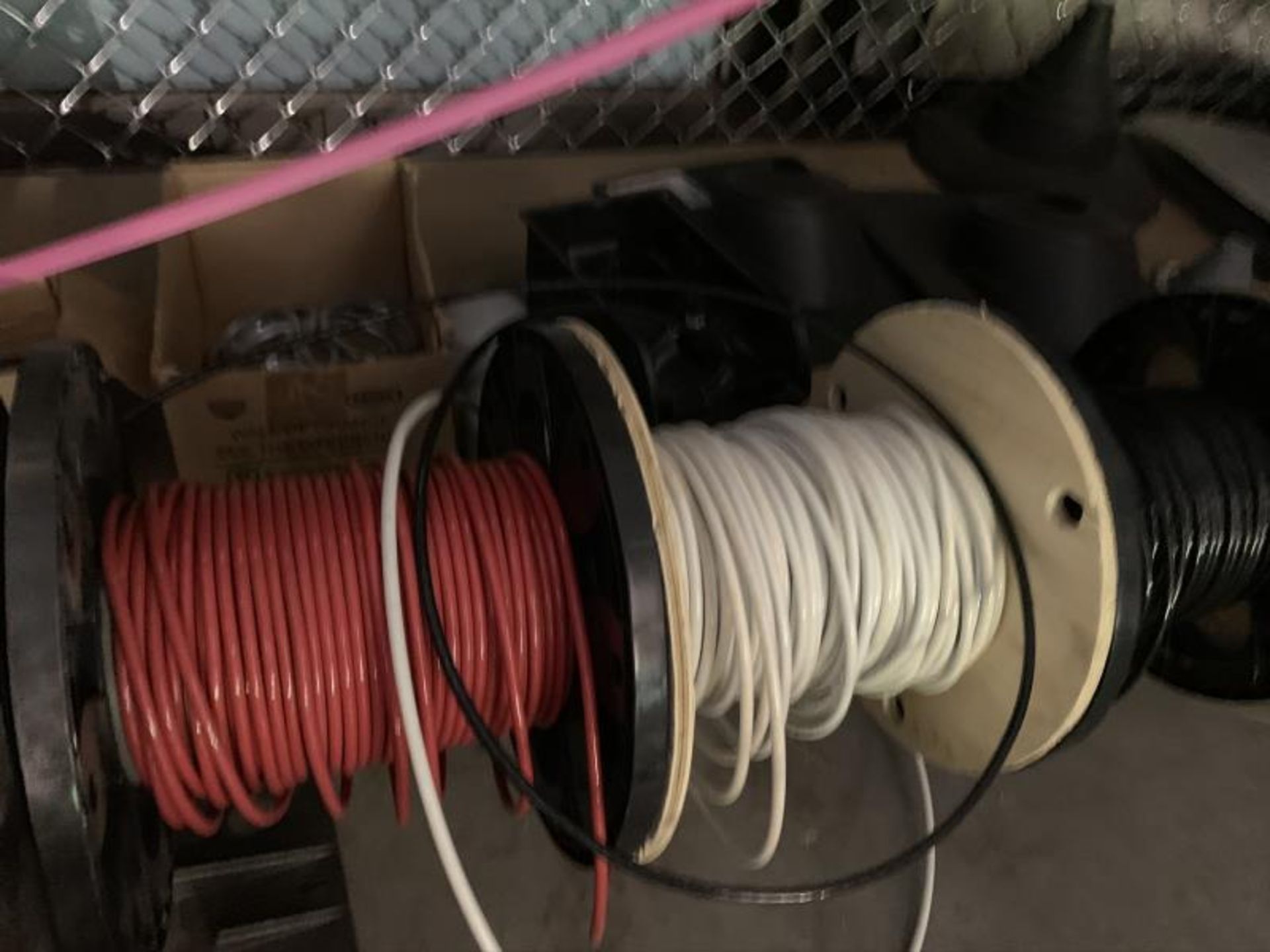 6 rolls wire with stand by Rock A Tiers - Image 2 of 4