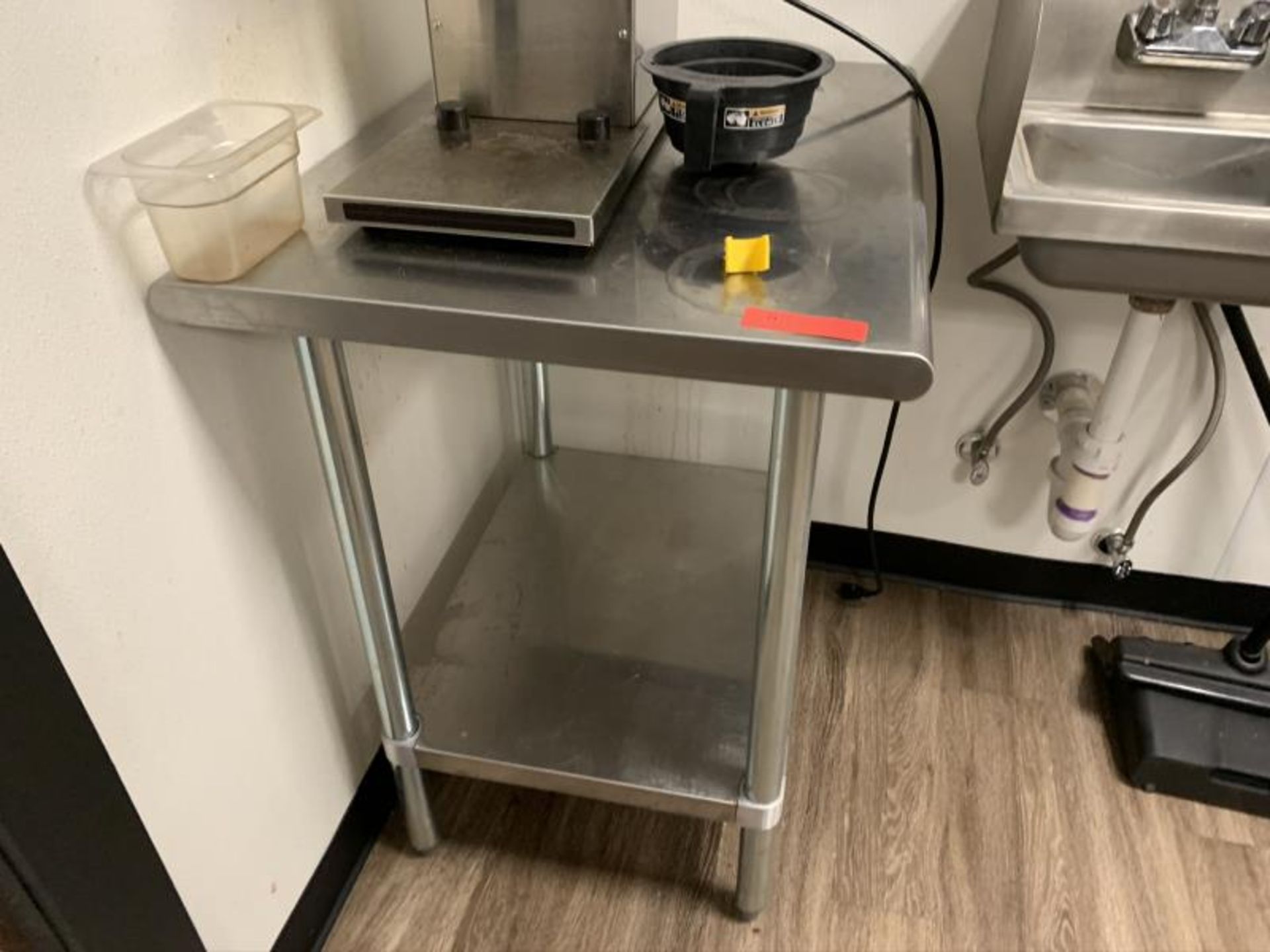 2.5' Stainless Steel Prep Table w/ Lower Stainless Undershelf