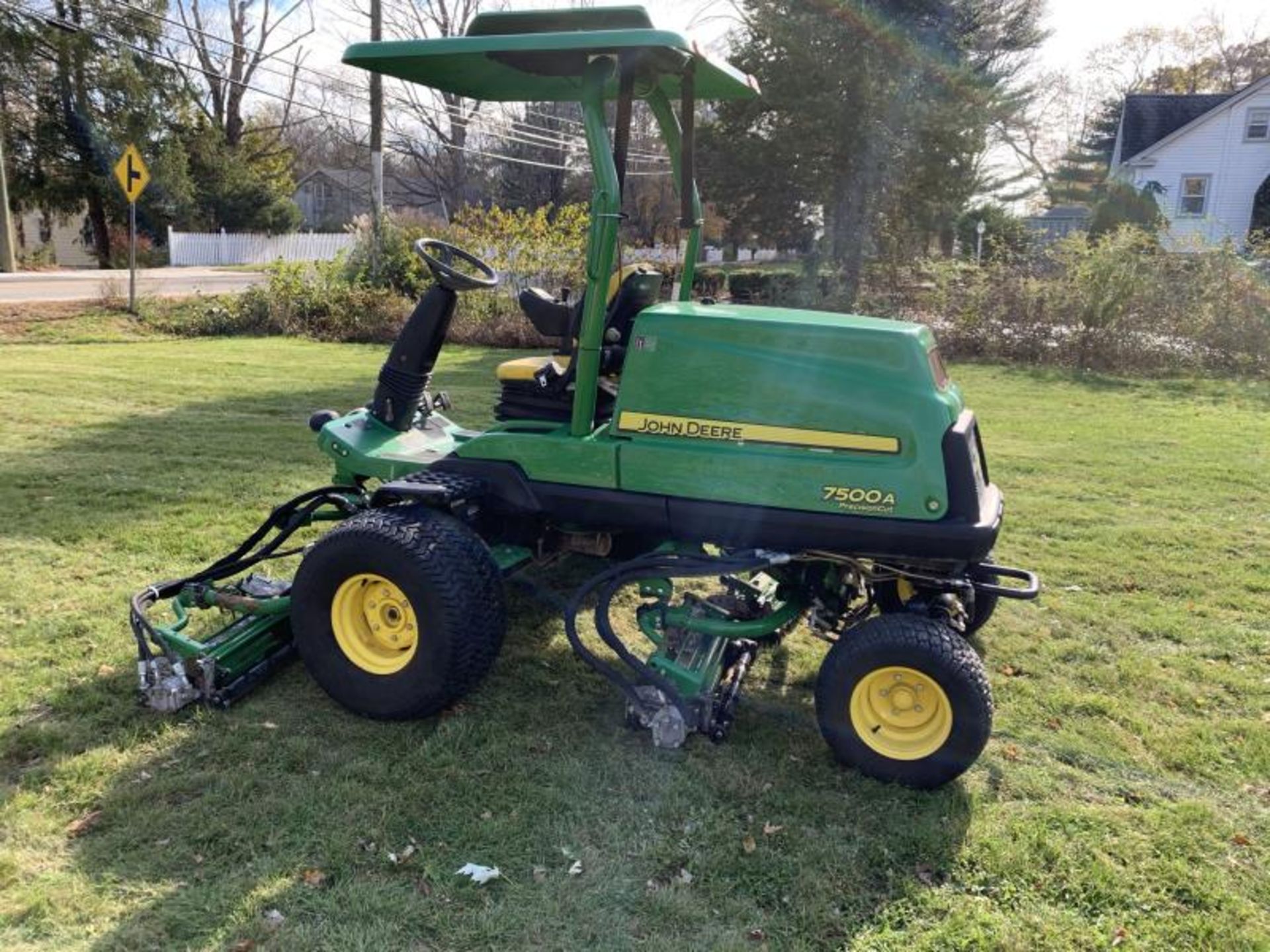 2016 John Deere 7500A Precision Cut 2WD T4, 2,322 Hours John Deere 7500A Precision Cut 2WD T4, 2,322 - Image 3 of 19