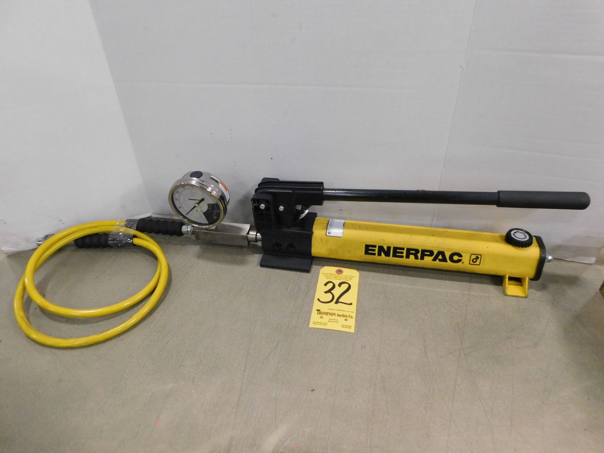 Enerpac Hand-Operated Hydraulic Pump with 10,000 PSI Pressure Gage