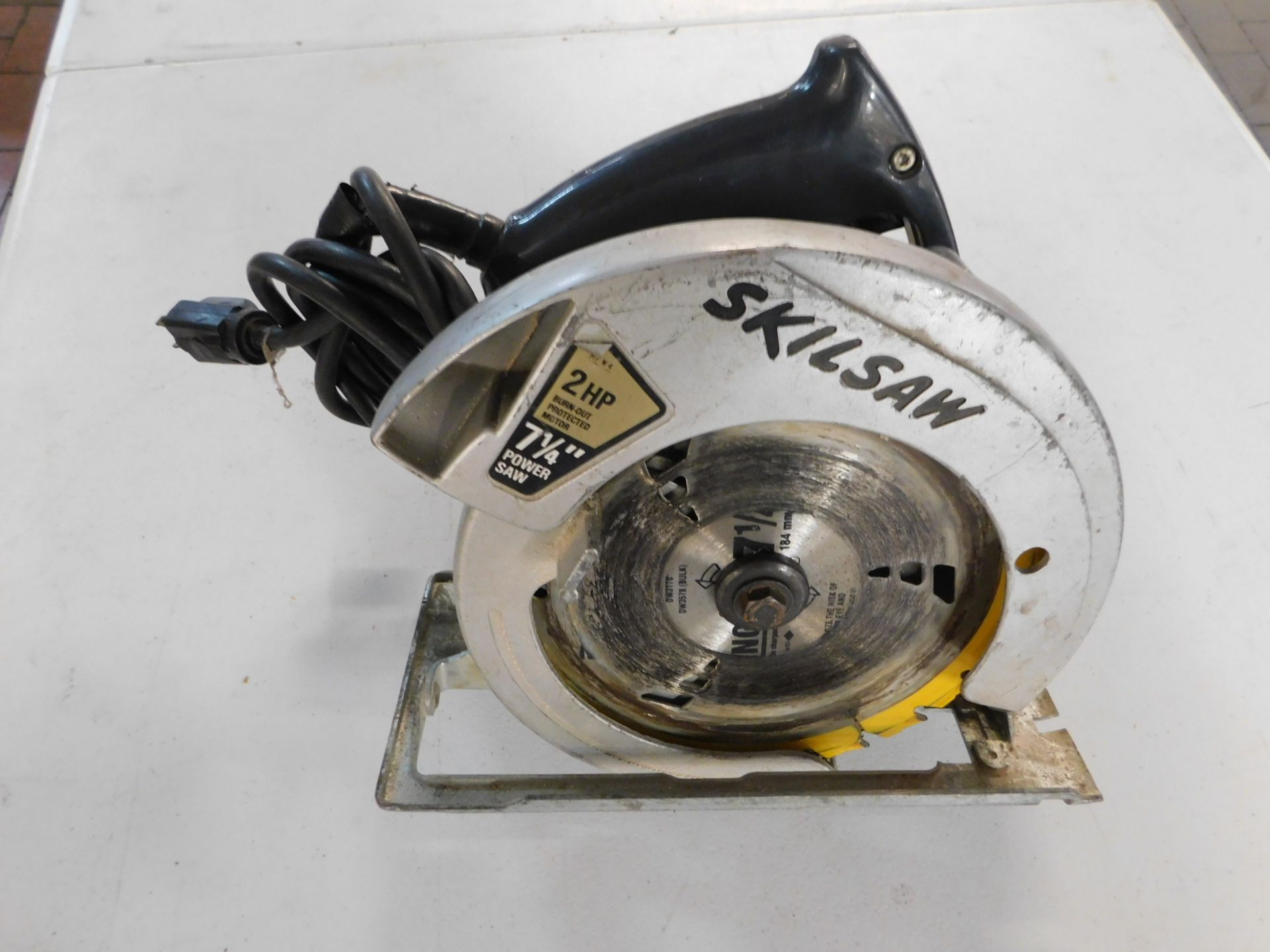 Skilsaw 7 1/4 In. Circular Saw