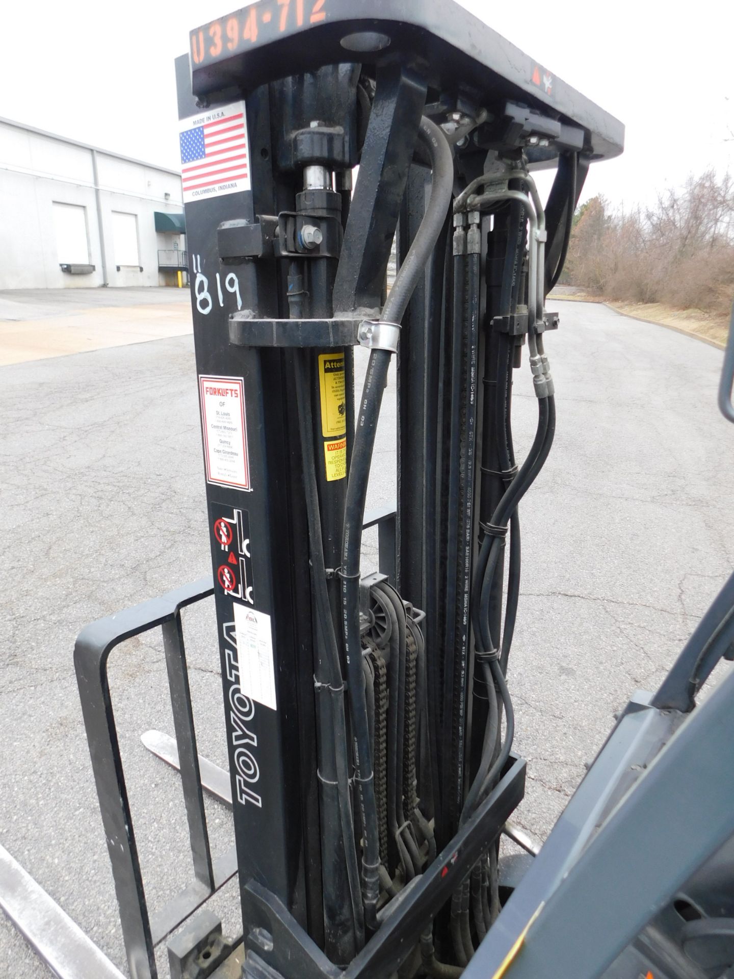 Toyota Model 8FGCU15 Forklift, SN 11819, 2,700 lb. Capacity, LP, Hard Tires, 3-Stage Mast, Side - Image 13 of 19