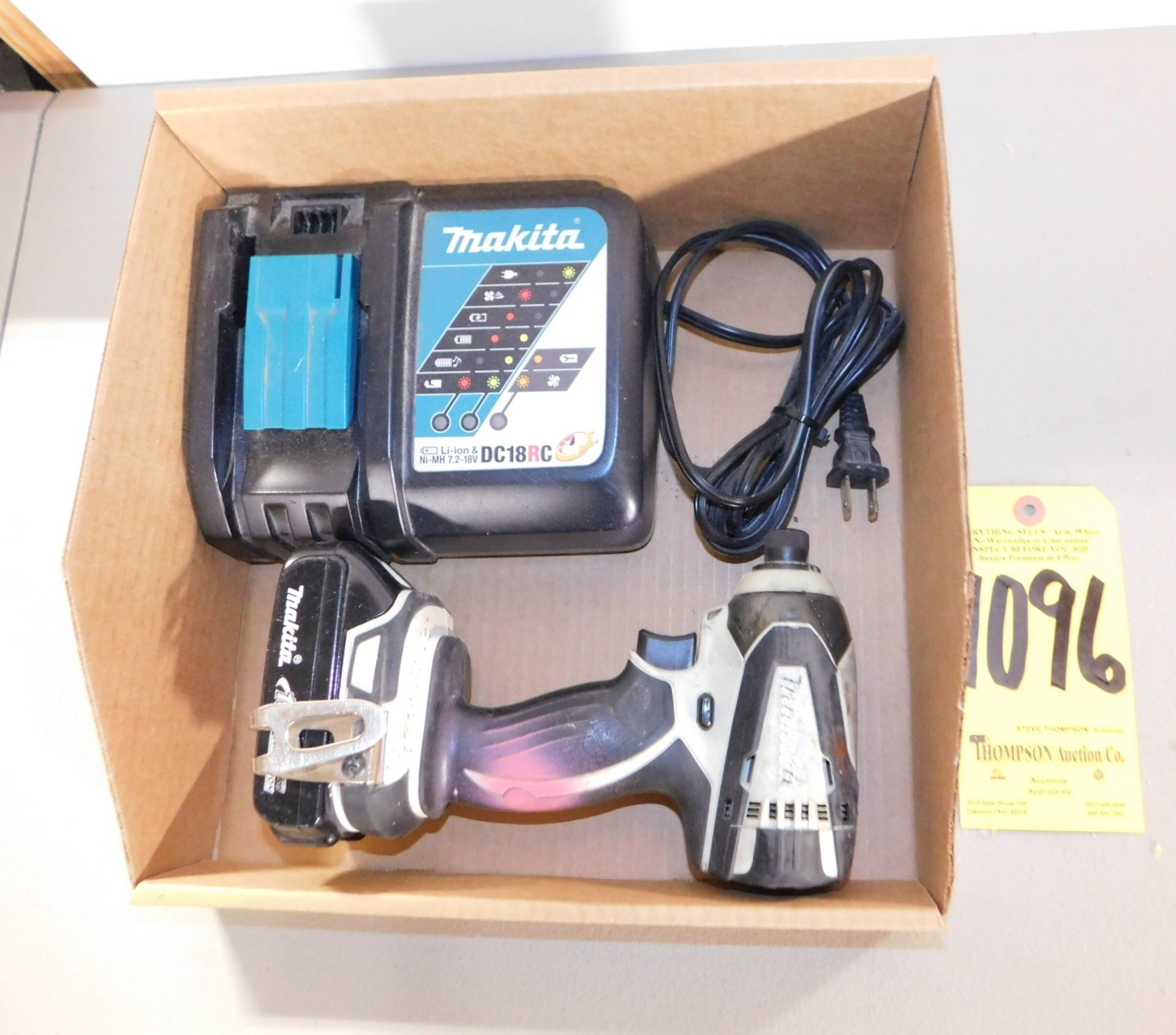 Makita LXDT04 Impact with Battery & Charger