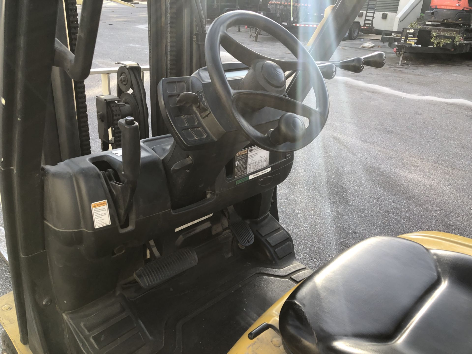 Yale 50VX Forklift, Model DOC050VXNV9E083, SN A910D164978, 4,800 lb. Capacity, LP, Hard Tires, 3- - Image 5 of 8