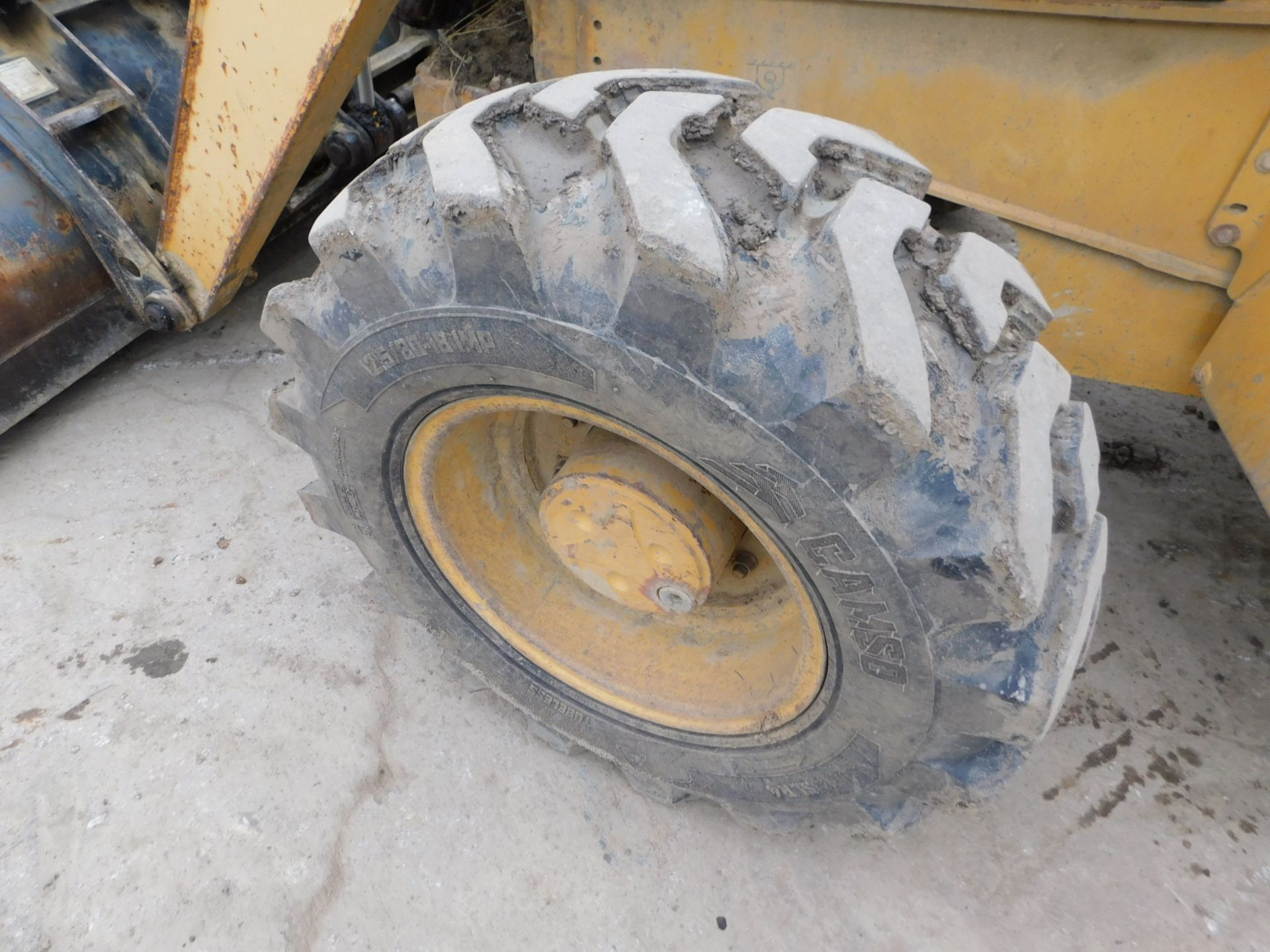 2000 John Deere Model 410E Backhoe, Turbo 4 x 4, Enclosed Cab, 7'6" Loader Bucket, 24" Backhoe - Image 12 of 24