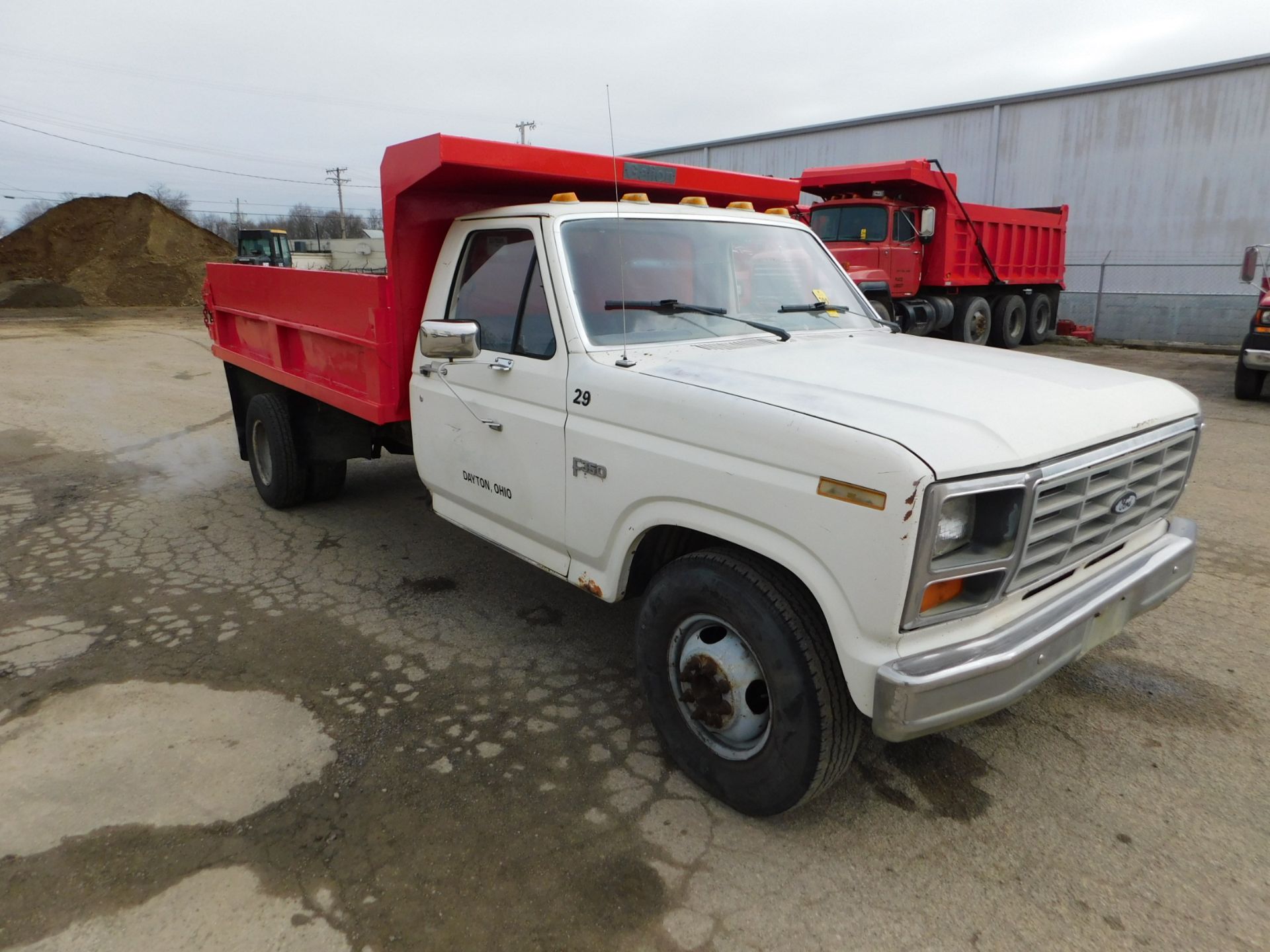 1986 Ford F-350 Single Axle Dump, Gas, 4-Speed Manual Transmission, PTO, 10' Steel Dump Bed, 81, - Image 3 of 18