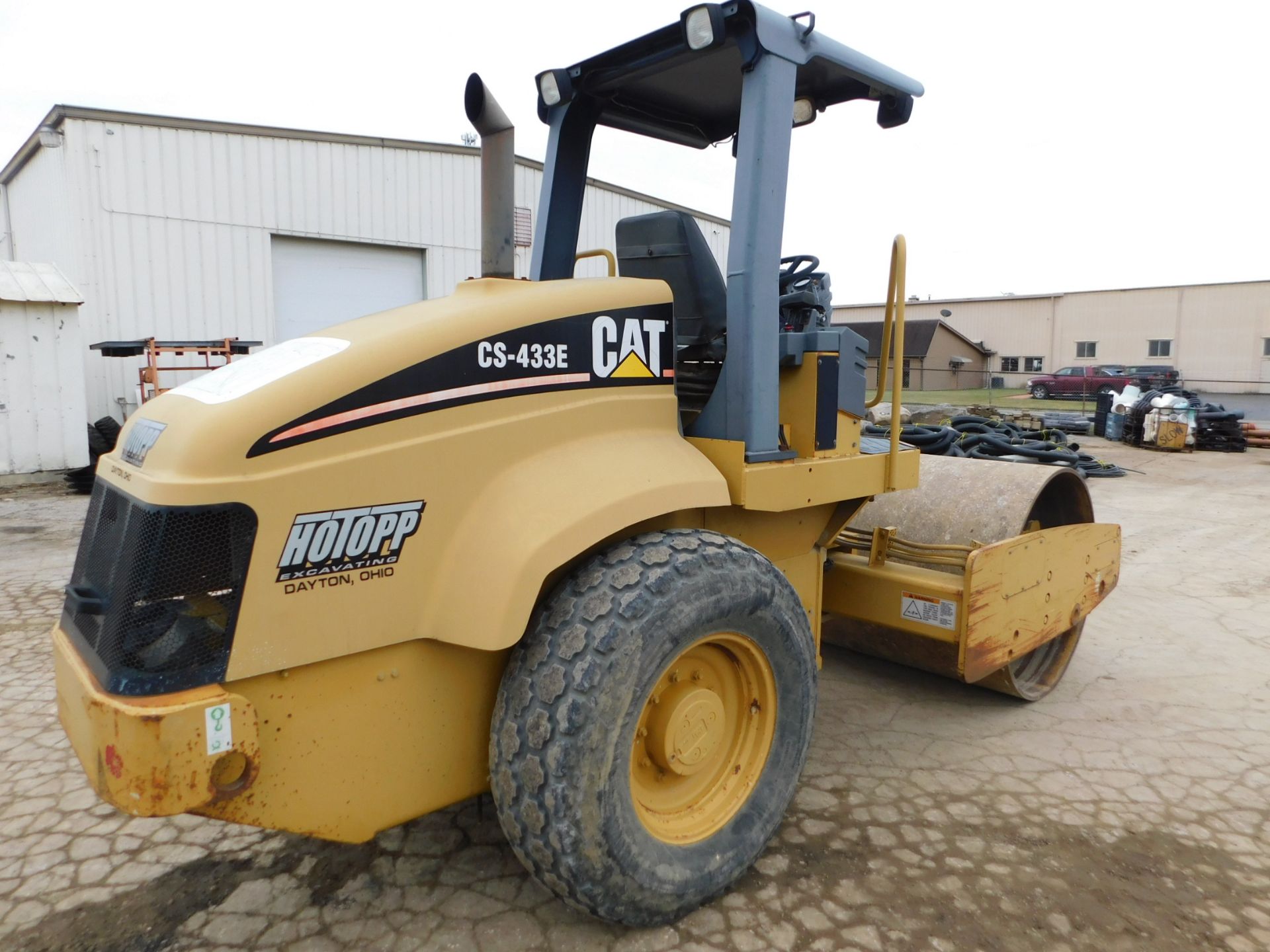 2004 Caterpillar Model CS-433E Vibratory Compactor, 5'6" Drum Width, Open Canopy, 1,517 hours, SN - Image 4 of 18