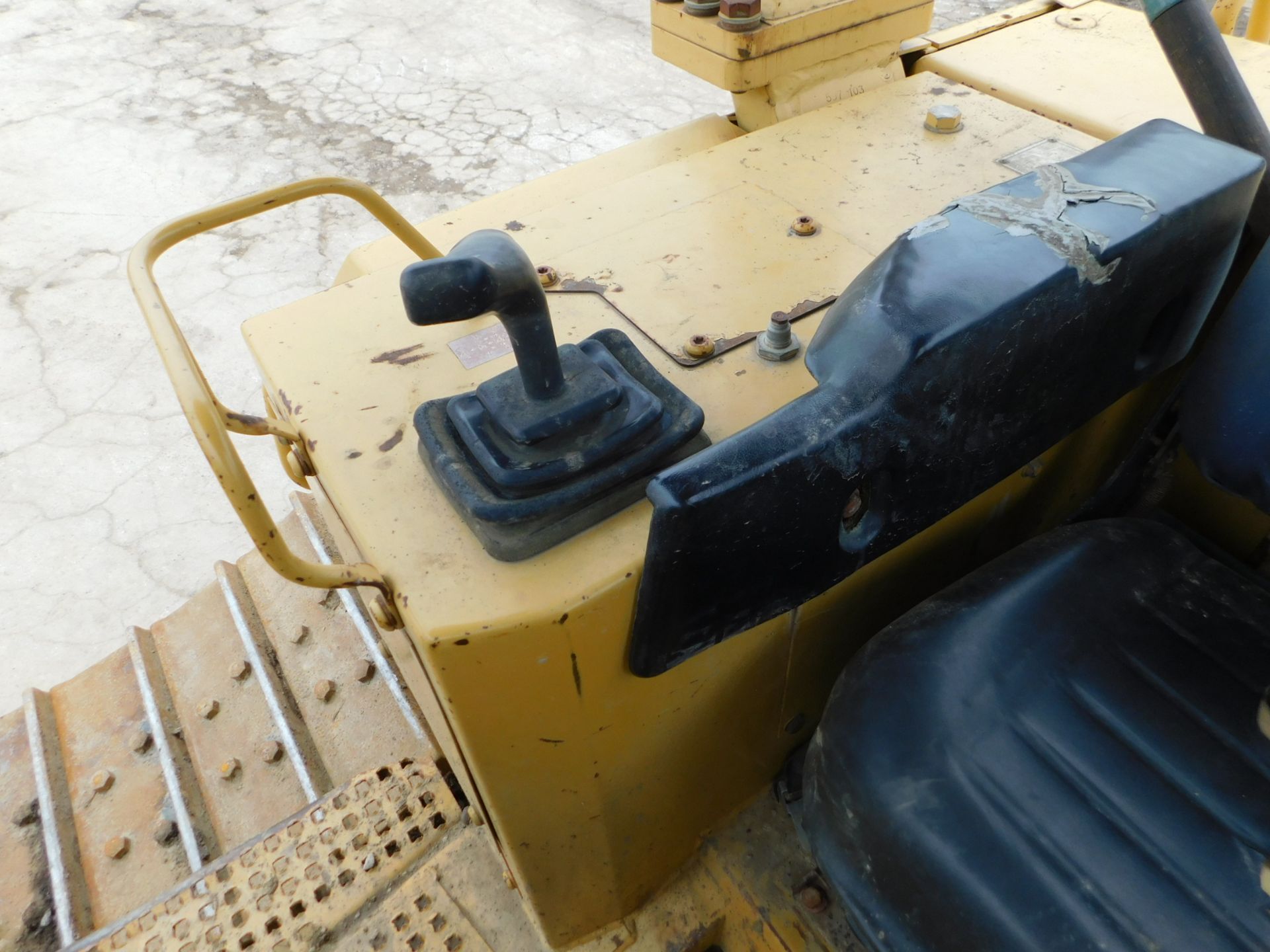 1997 Caterpillar Model D6MXL Crawler Dozer, OROPS 10' Blade, 12,613 hours,SN 3WN00774, (NOTE: Engine - Image 23 of 26