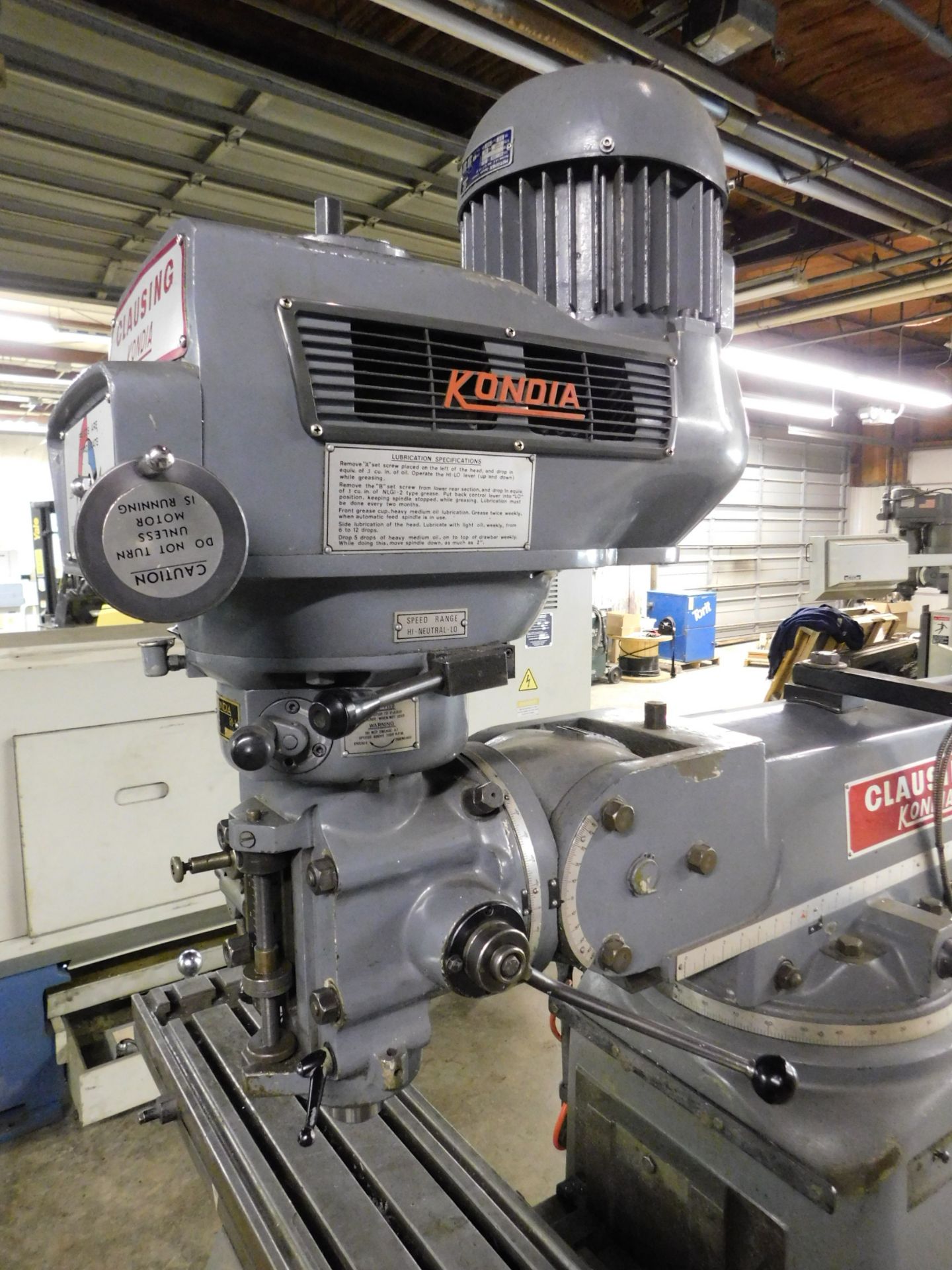 Clausing Kondia FV-1 Variable Speed Vertical Mill SN X-86, Servo Table Powerfeed, 9" x 48" Table, - Image 12 of 15