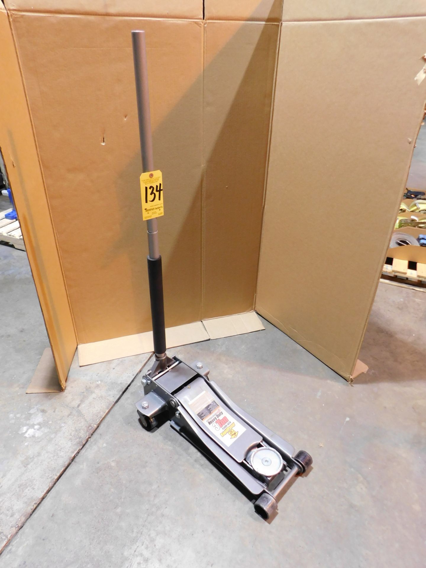 Pittsburgh 3-Ton Floor Jack, Lot Location 3204 Olympia Dr. A, Lafayette, IN 47909