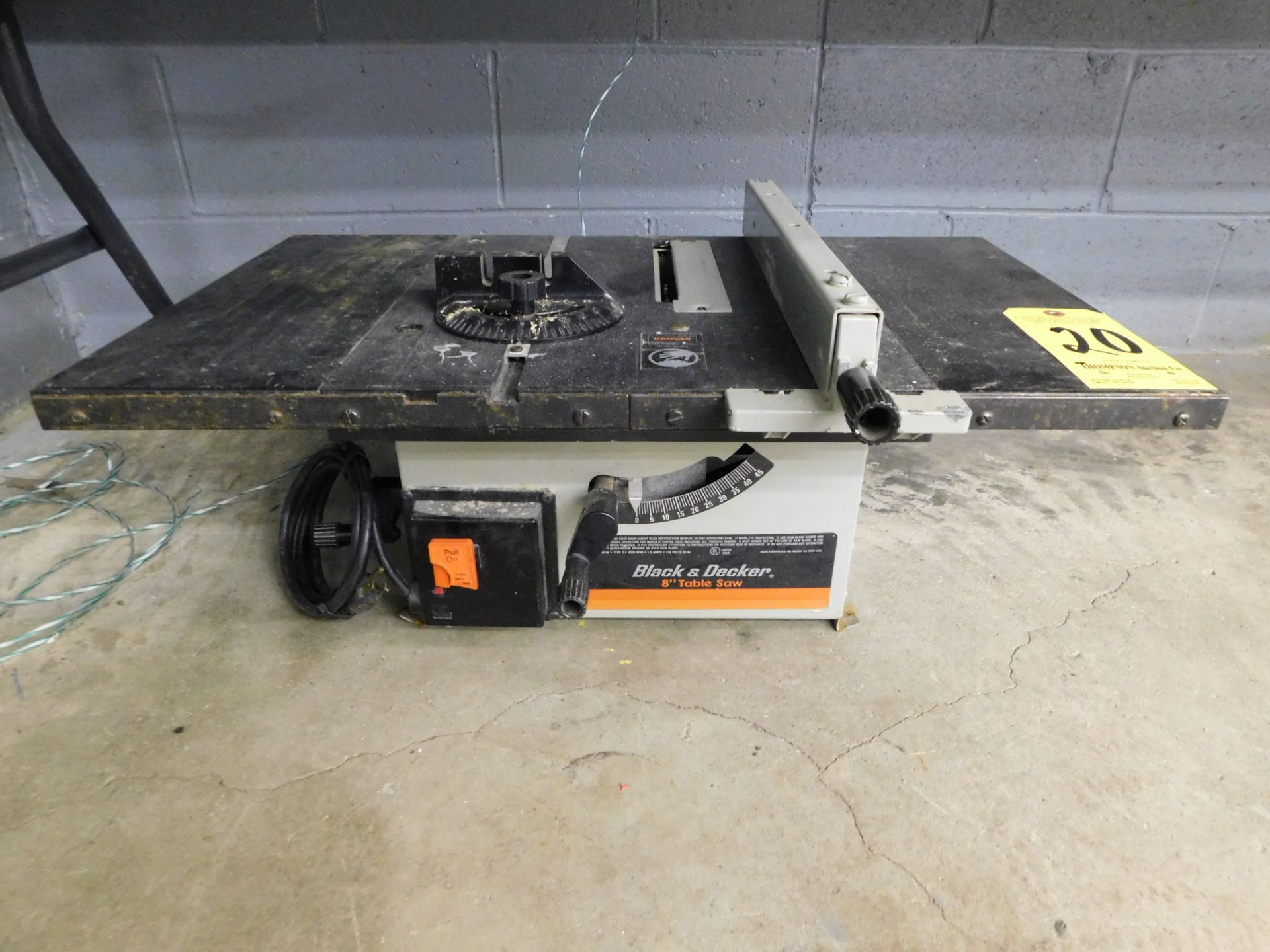 Black & Decker 8" Table Saw