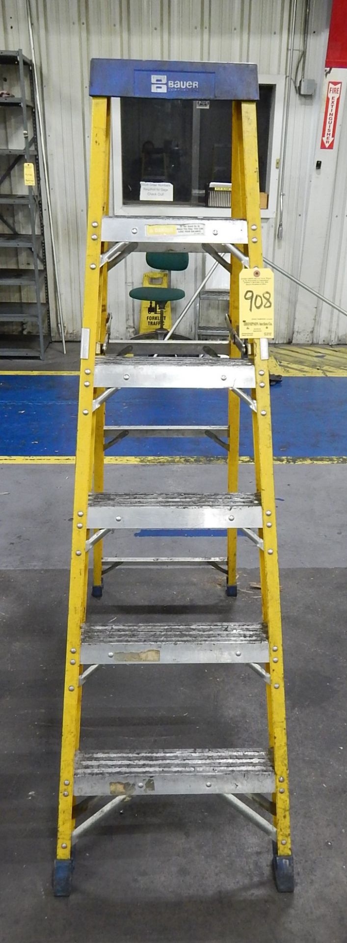 Bauer 6 Ft. Fiberglass Step Ladder