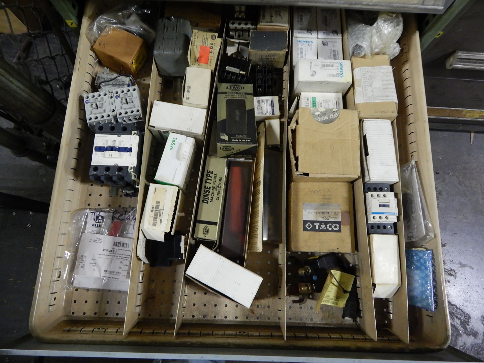 Bott/Kennedy Tool Cabinet, 10 Drawer, Plus Contents of Electrical Items and Fuses - Image 8 of 8