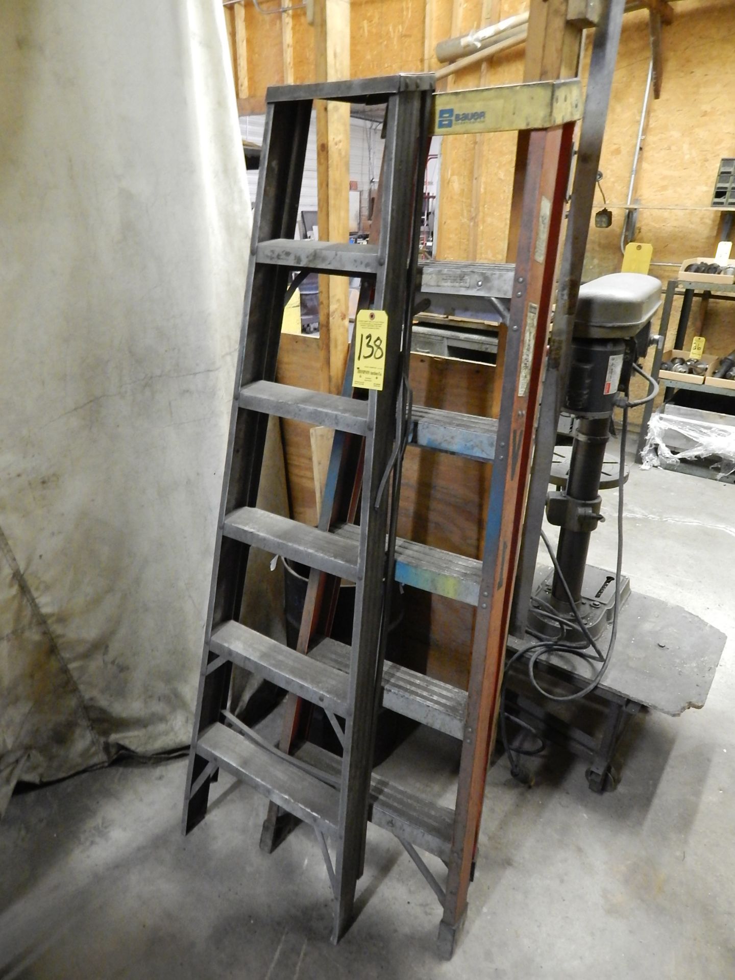 (2) 6 Ft. Step Ladders, Fiberglass