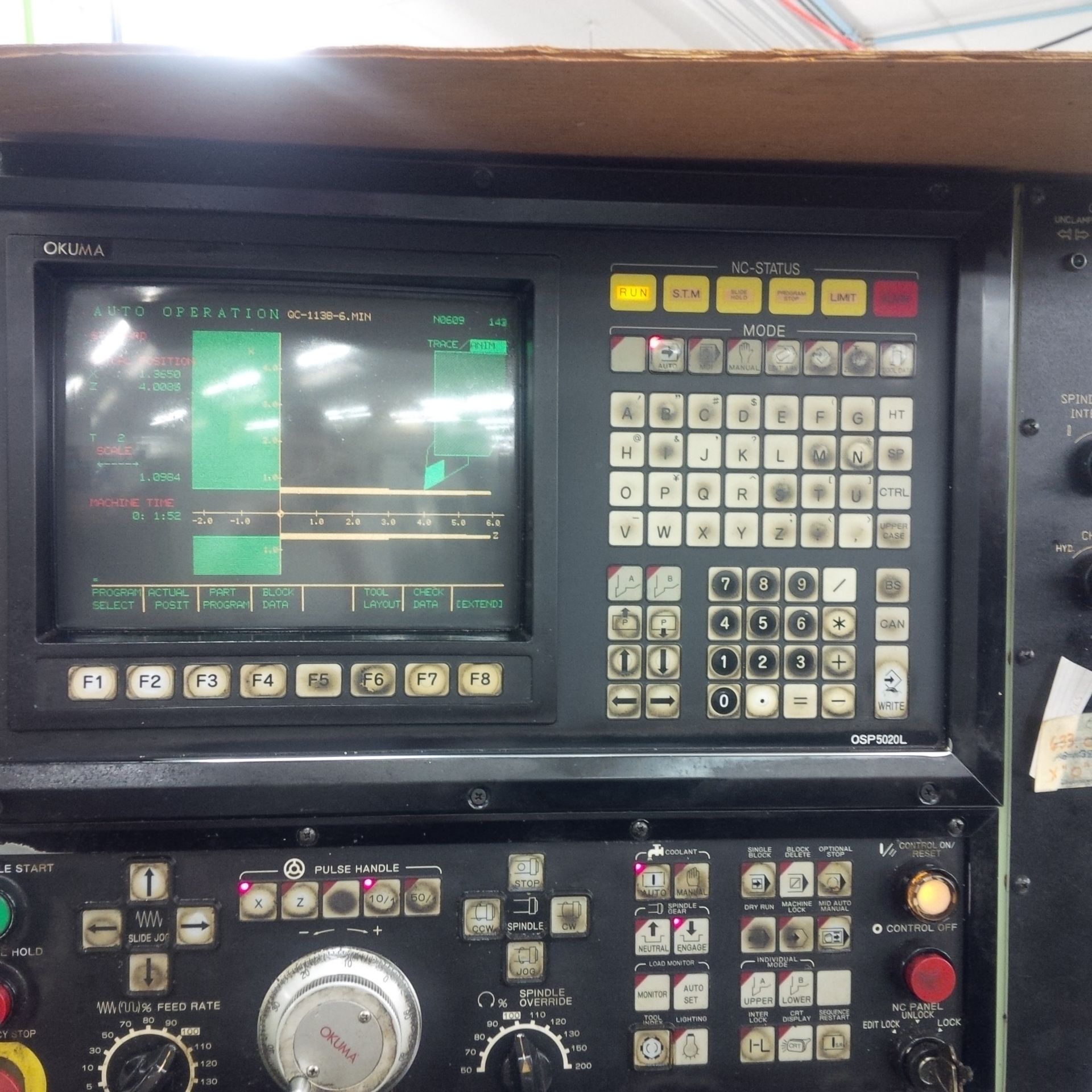 Okuma LB-15 CNC Turning Center, s/n 9986, OSP-5020L CNC Control, 10" 3-Jaw Chuck, Chip Conveyor - Image 2 of 4