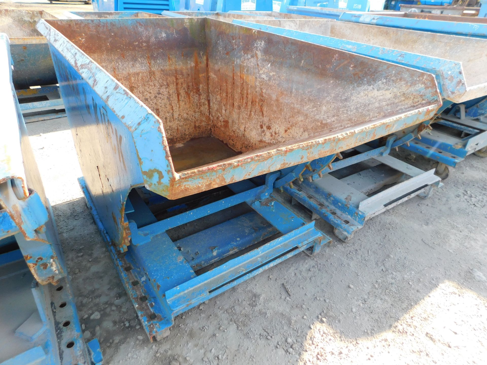 Self Dumping Hopper, 1 Yd. Capacity