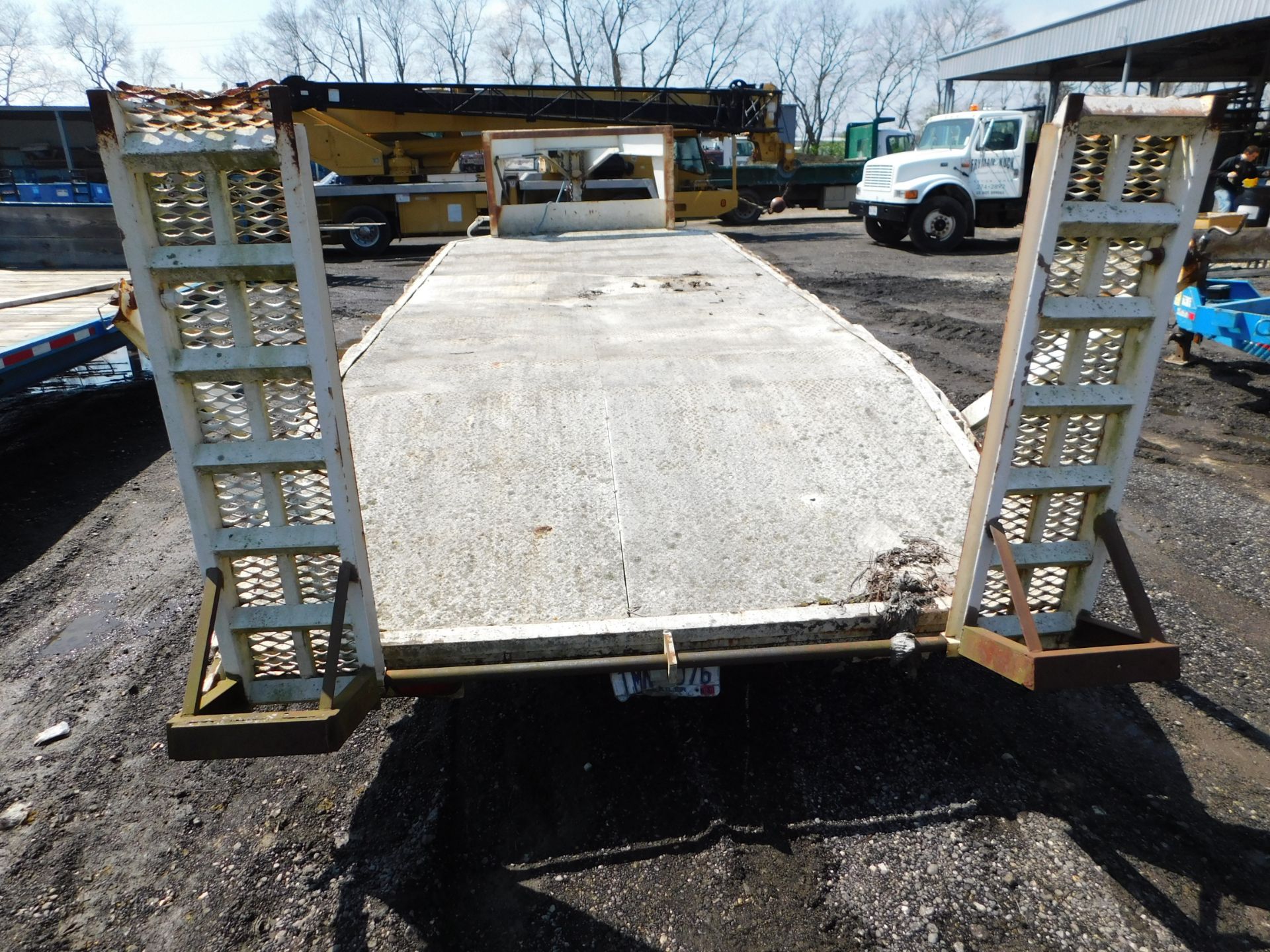 White Gooseneck Trailer 7' 6" x 16' , with 4' Beaver Tail - Image 6 of 12