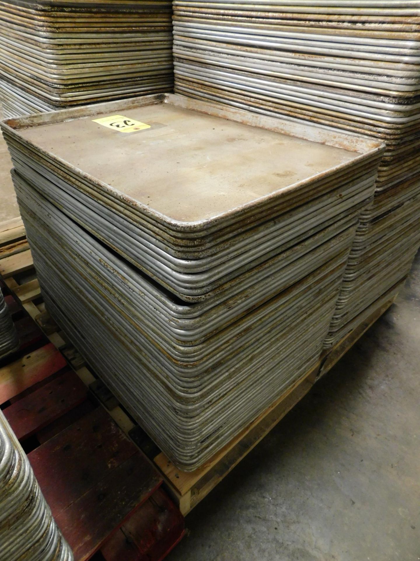 Aluminum Trays (Approx. 50)